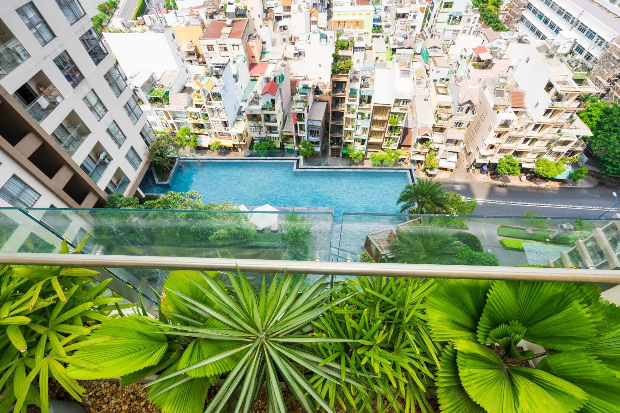 Genius Millennium Free Pool