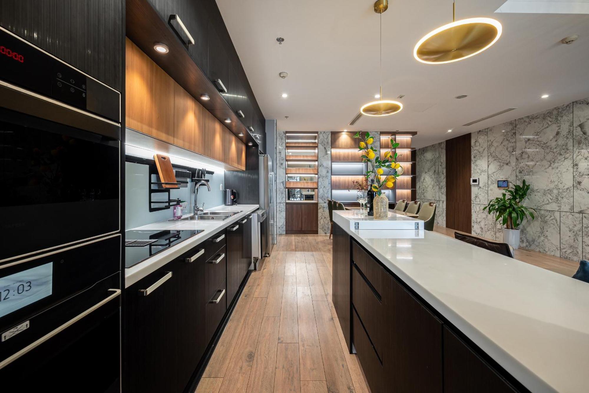 Vinhomes Park - Luxury 1,2,3,4 Bedroom - Khu Do Thi Ven Song Dep Nhat Tp Hcm