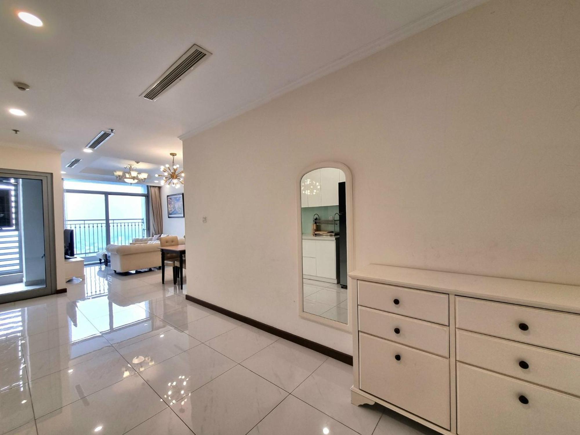 Pangsapuri Vinhomes Park - Luxury 1,2,3,4 Bedroom - Khu Do Thi Ven Song Dep Nhat Tp Hcm *