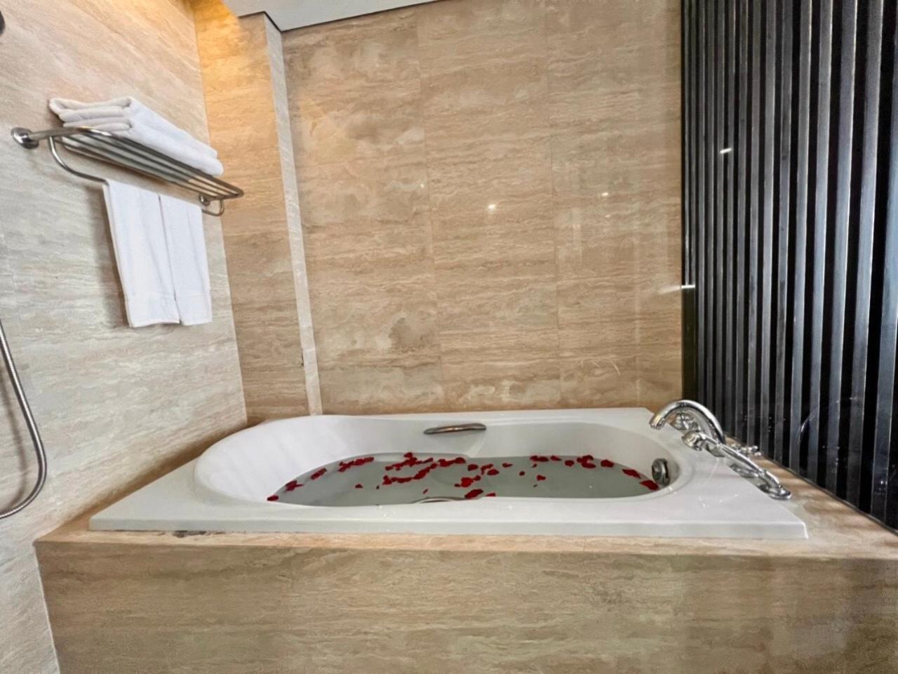Hotel Sonnet Saigon 3*