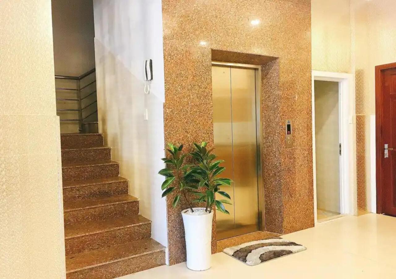 Bros 3* Bandar Ho Chi Minh