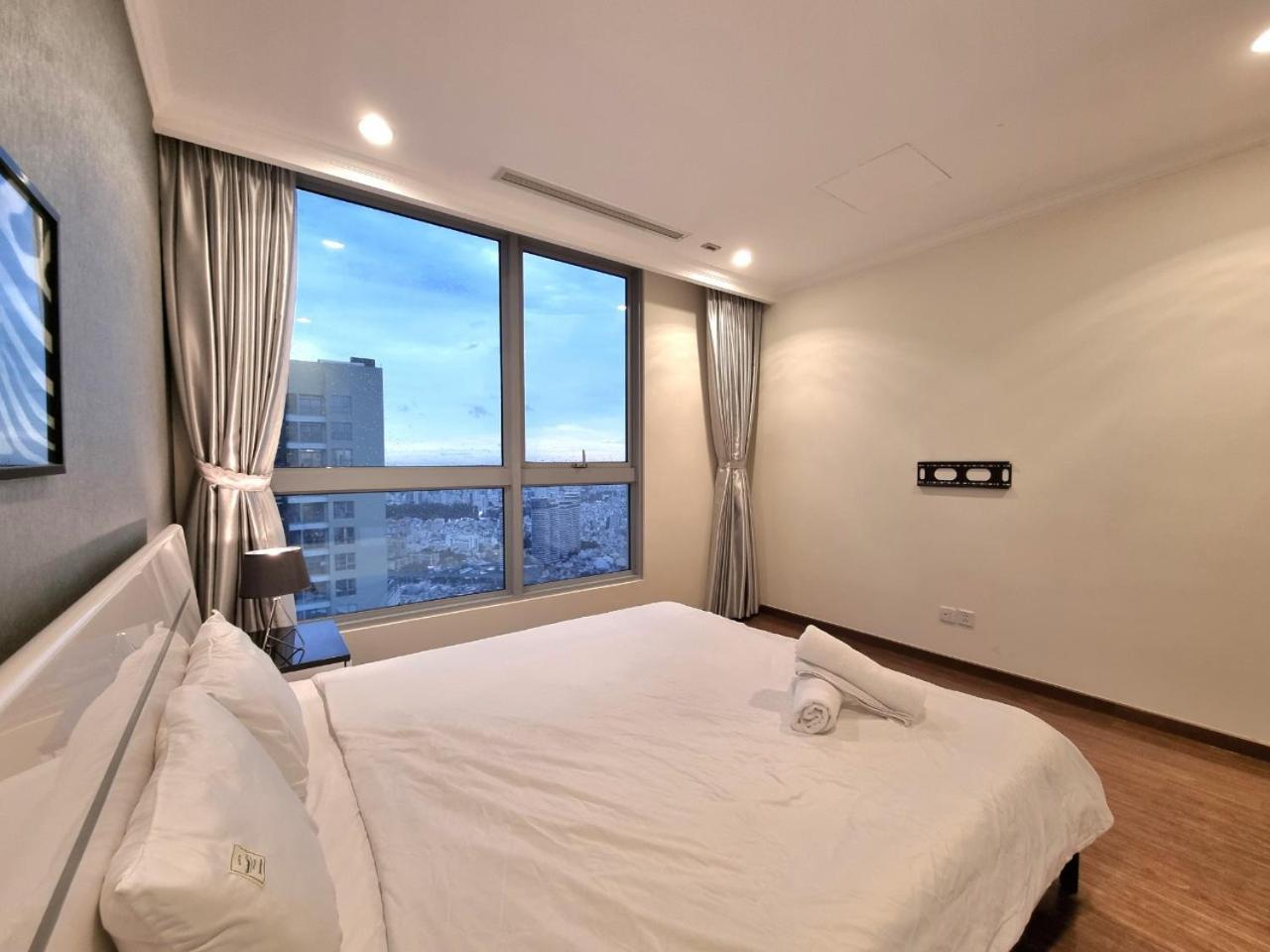 Pangsapuri Vinhomes Park - Luxury 1,2,3,4 Bedroom - Khu Do Thi Ven Song Dep Nhat Tp Hcm Bandar Ho Chi Minh