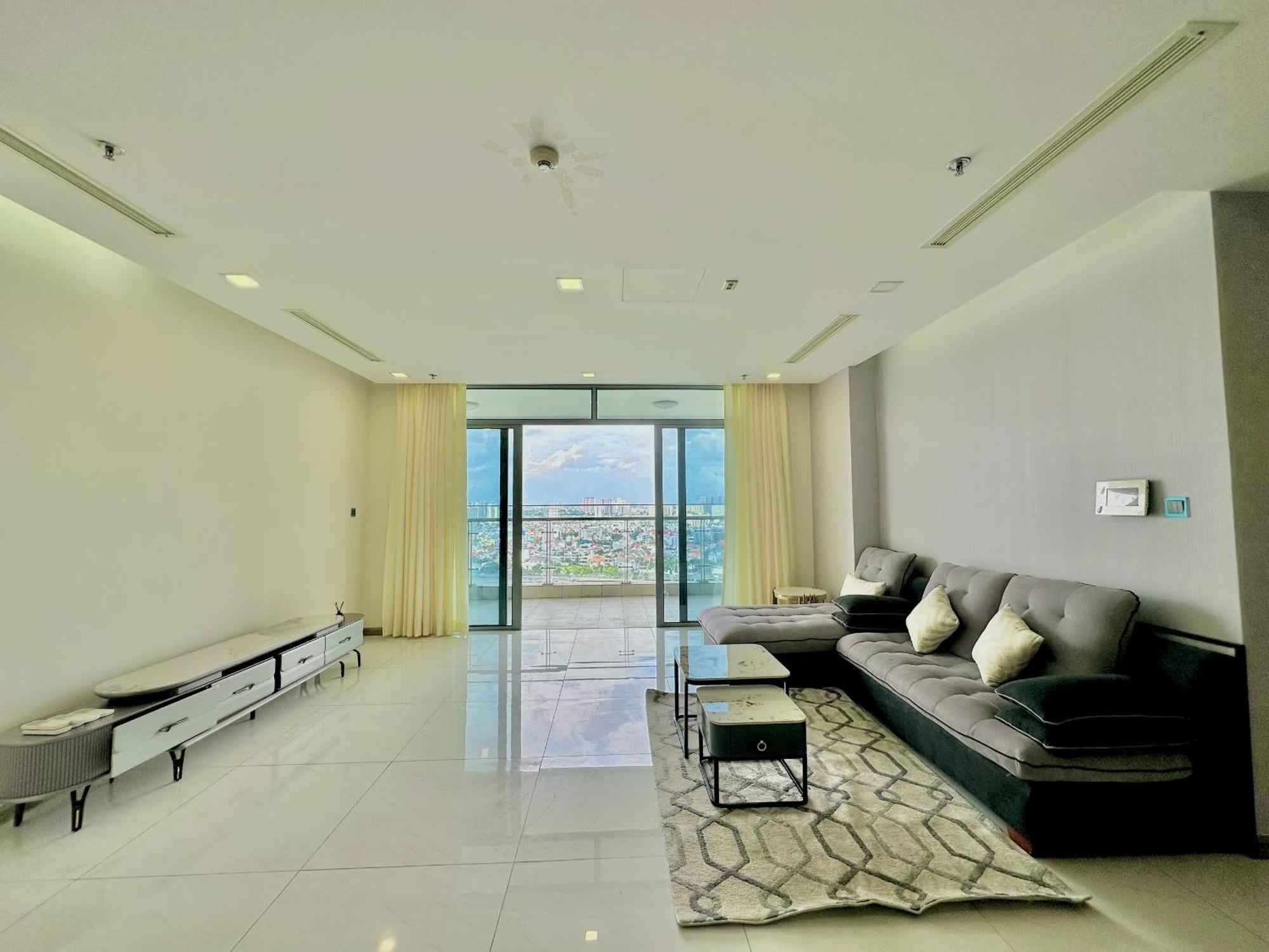 Vinhomes Park - Luxury 1,2,3,4 Bedroom - Khu Do Thi Ven Song Dep Nhat Tp Hcm