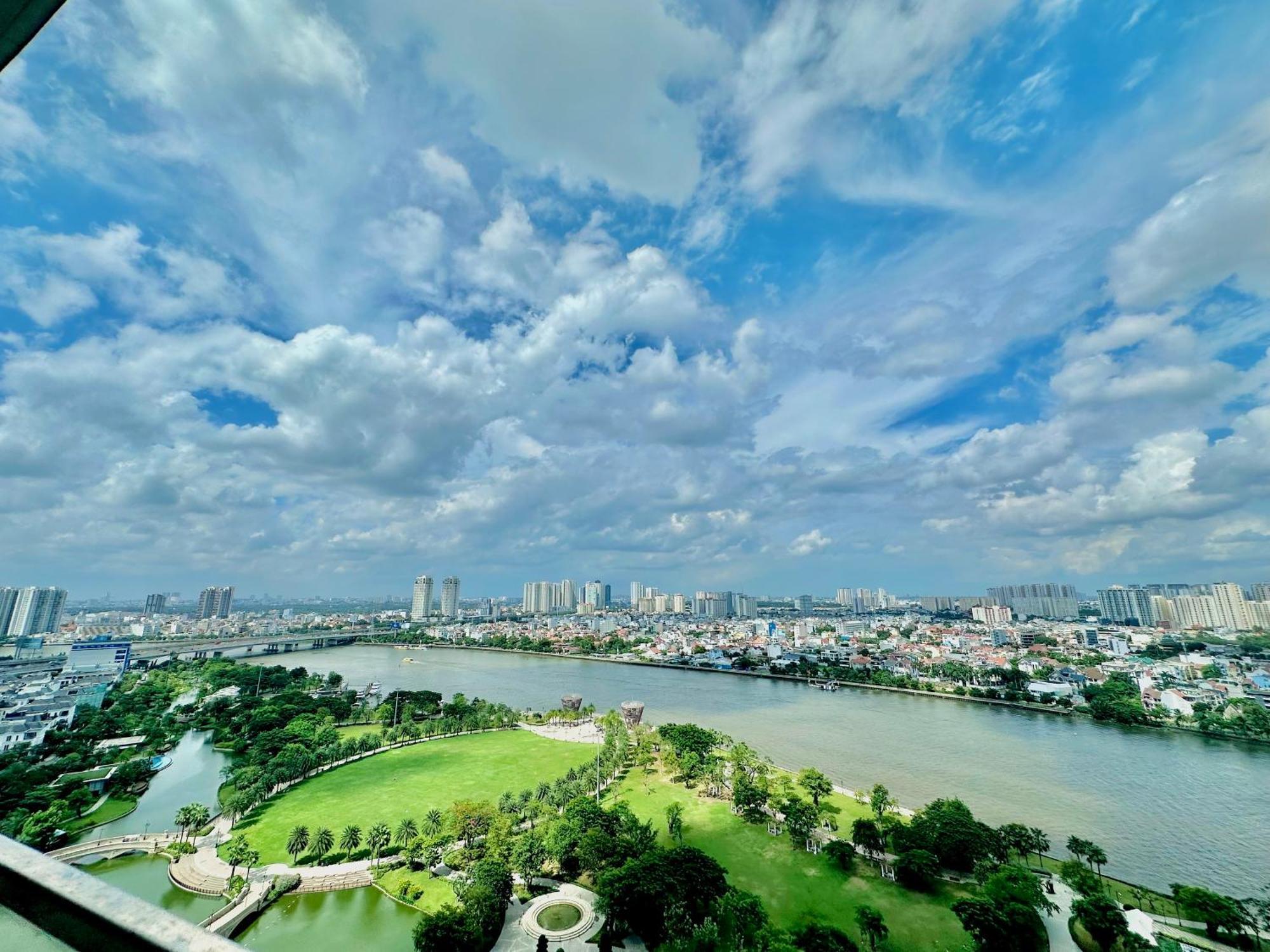 Vinhomes Park - Luxury 1,2,3,4 Bedroom - Khu Do Thi Ven Song Dep Nhat Tp Hcm Pangsapuri *