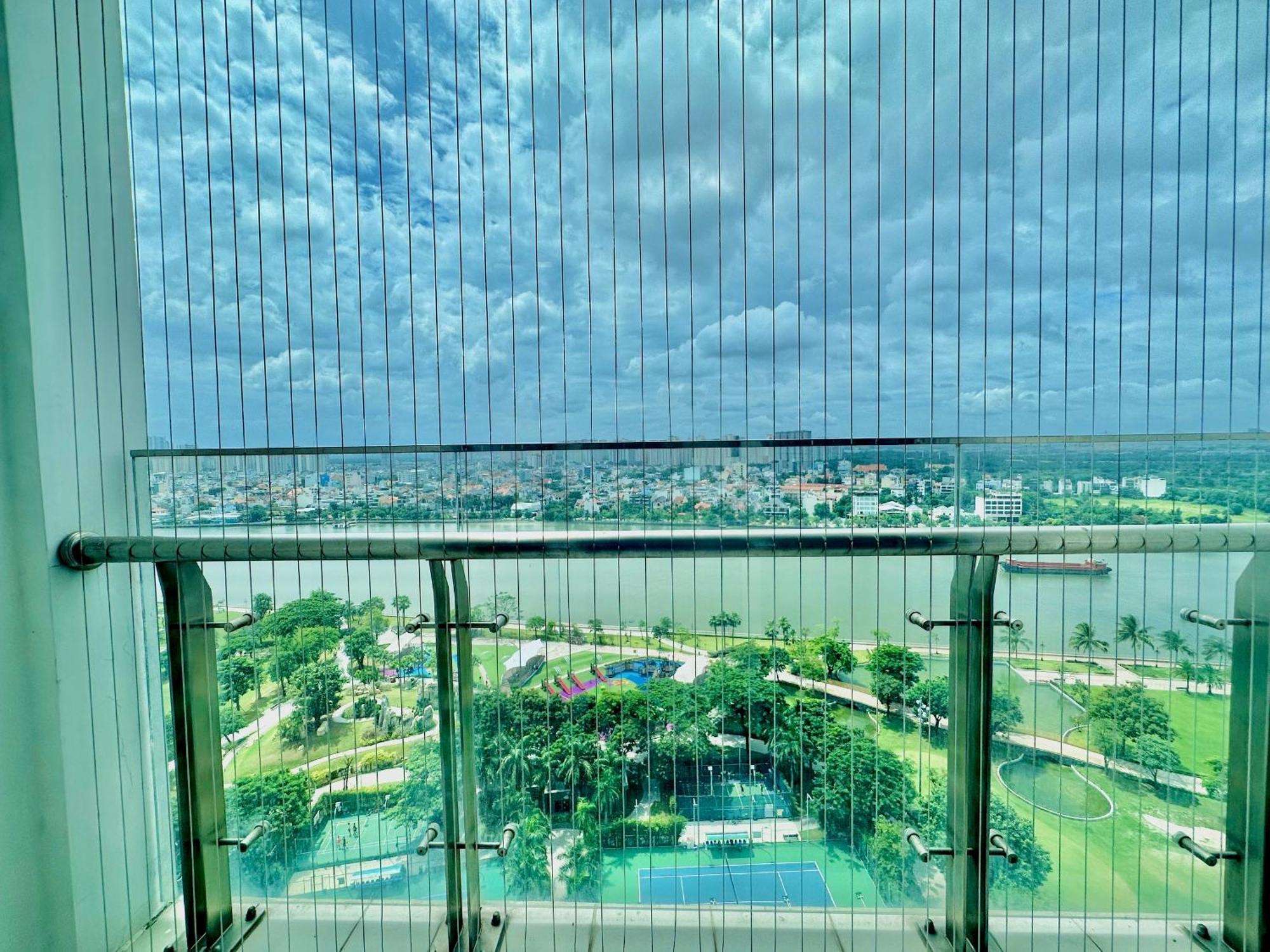Vinhomes Park - Luxury 1,2,3,4 Bedroom - Khu Do Thi Ven Song Dep Nhat Tp Hcm *