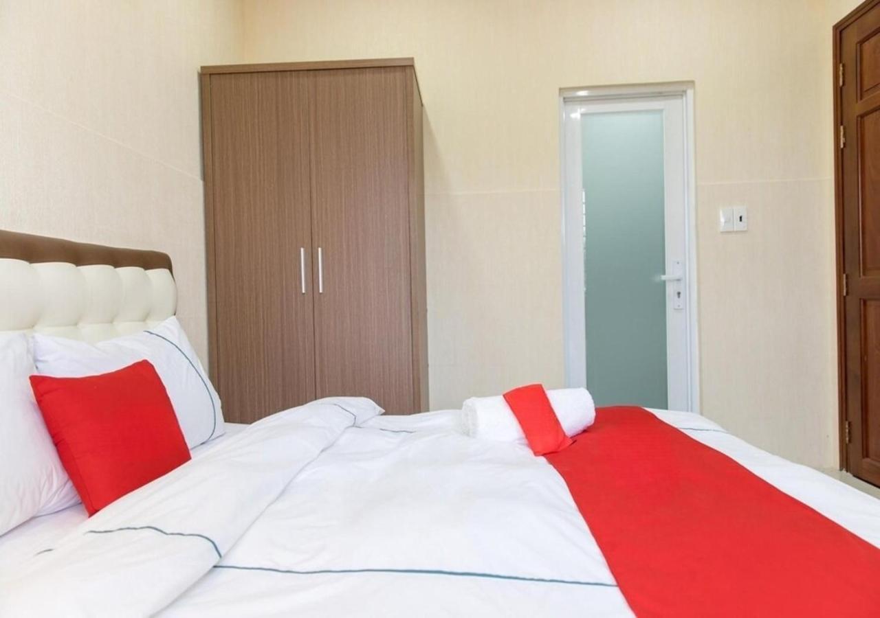 Bros Hotel