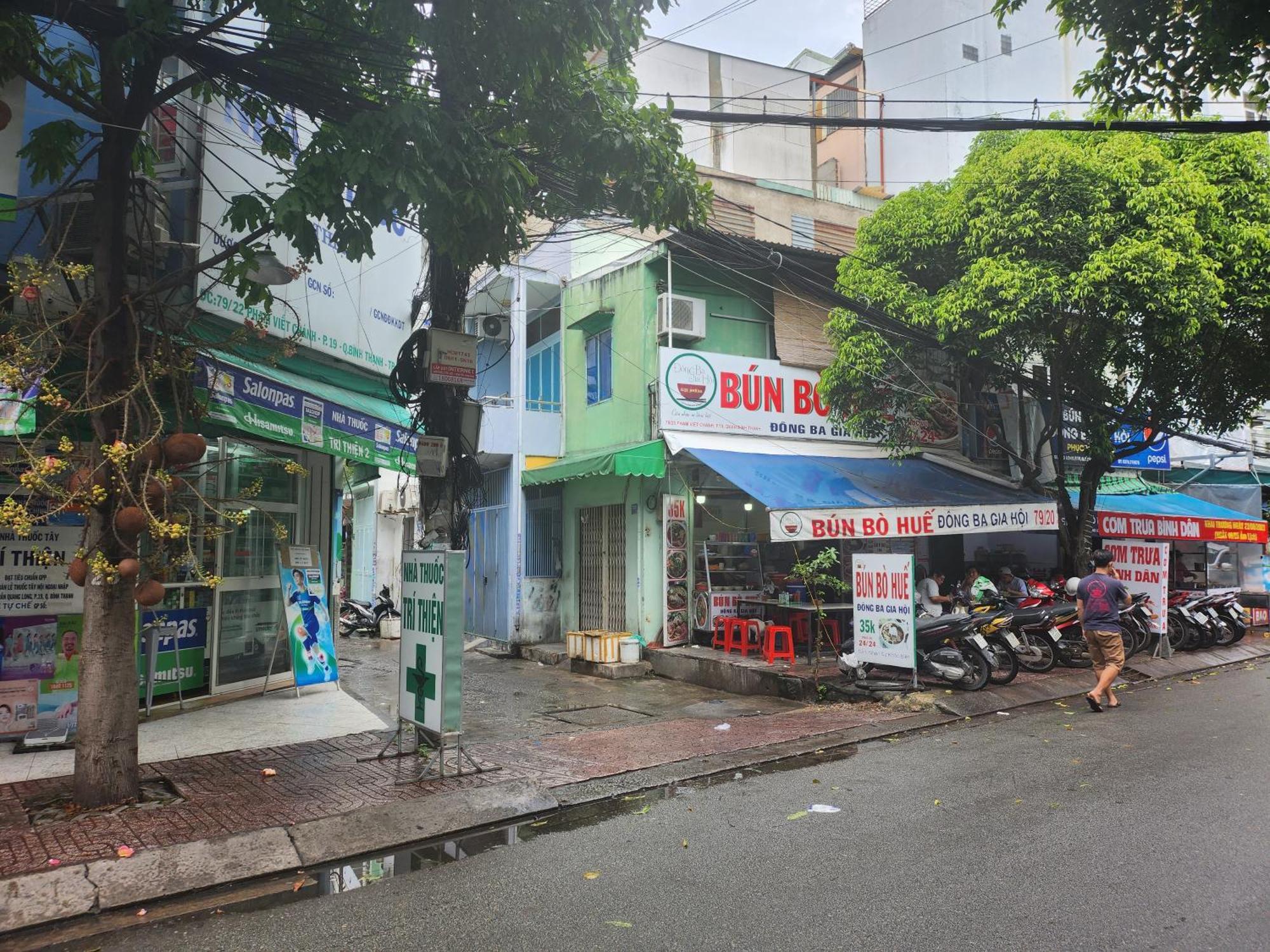 Half Coffee N Dorm * Ho Chi Minh City