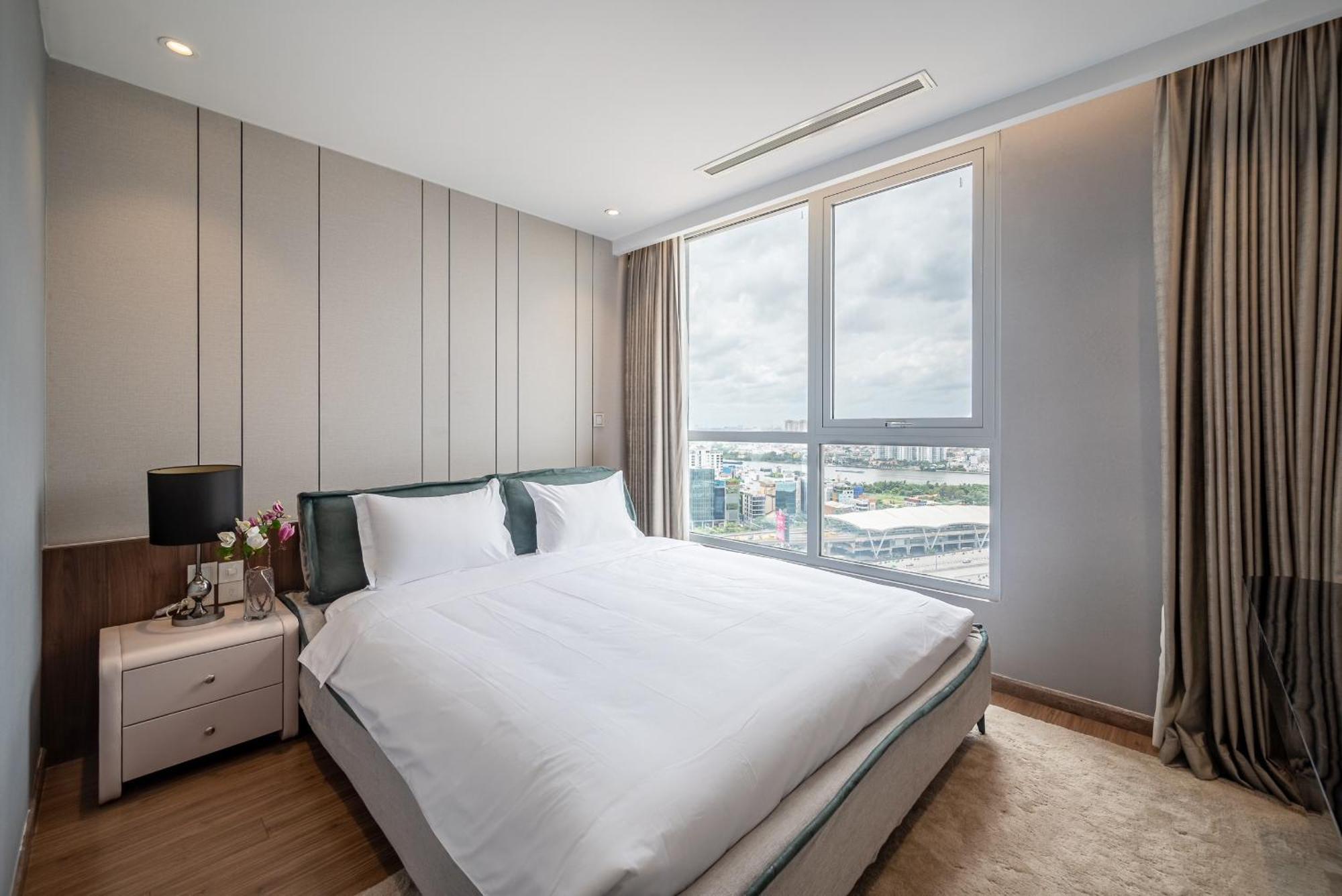 Vinhomes Central Park Luxury 1,2,3,4 Bedroom, Landmark 81 Area