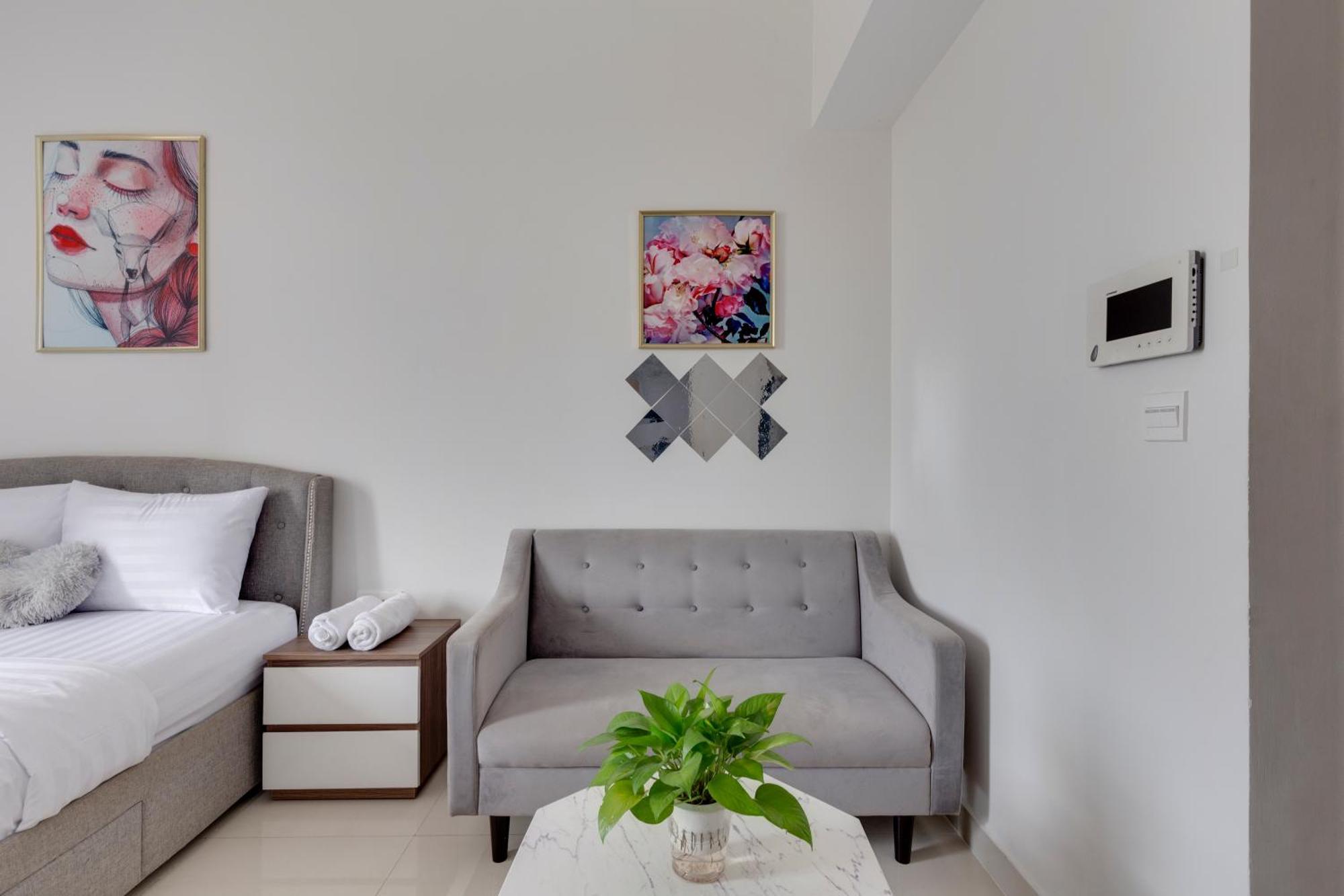 Smile - Rivegate - Modern Comfort - Near Bui Vien Ho Chi Minh City