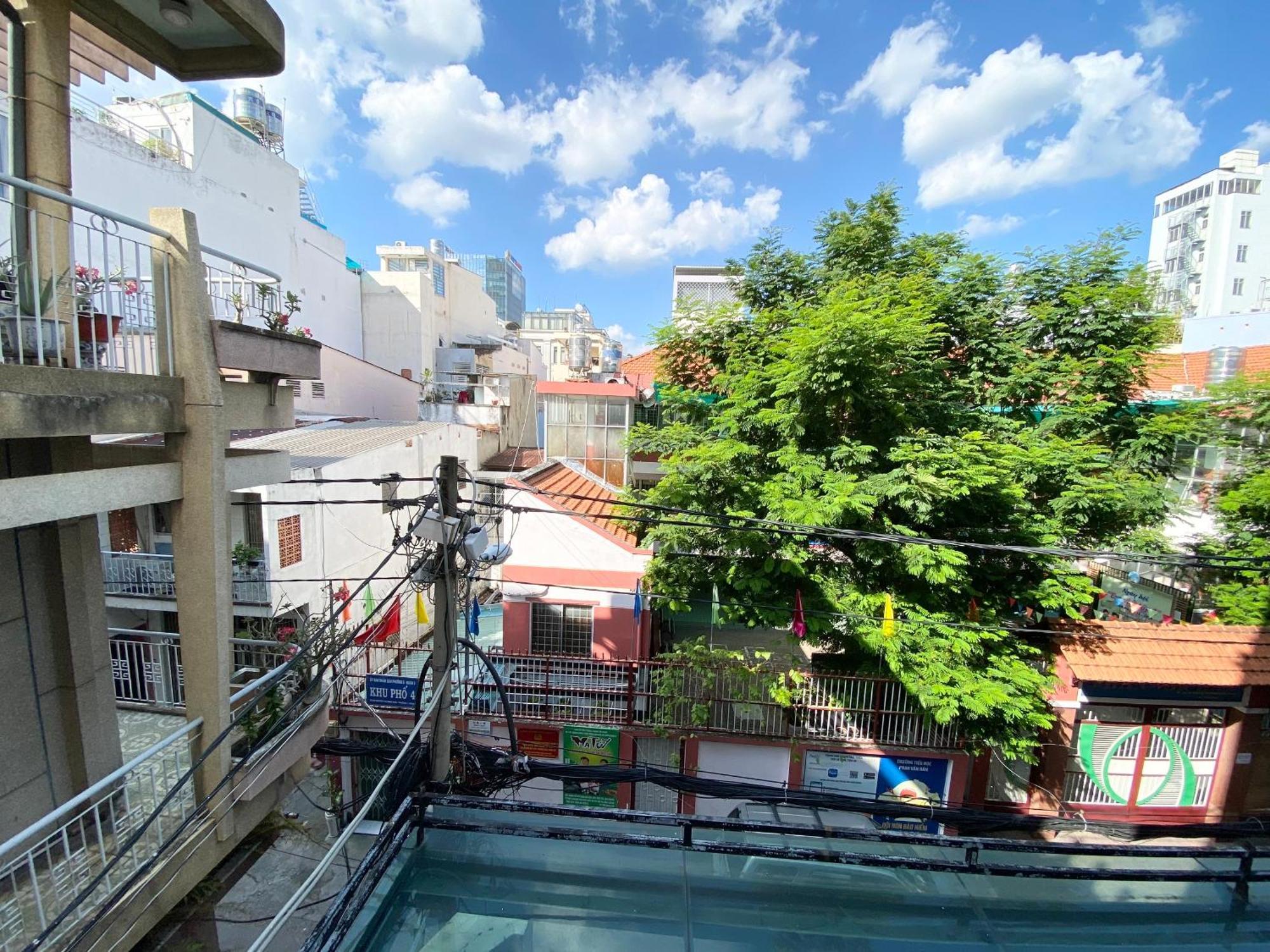 Away Minh Khai - Serviced Ho Chi Minh City
