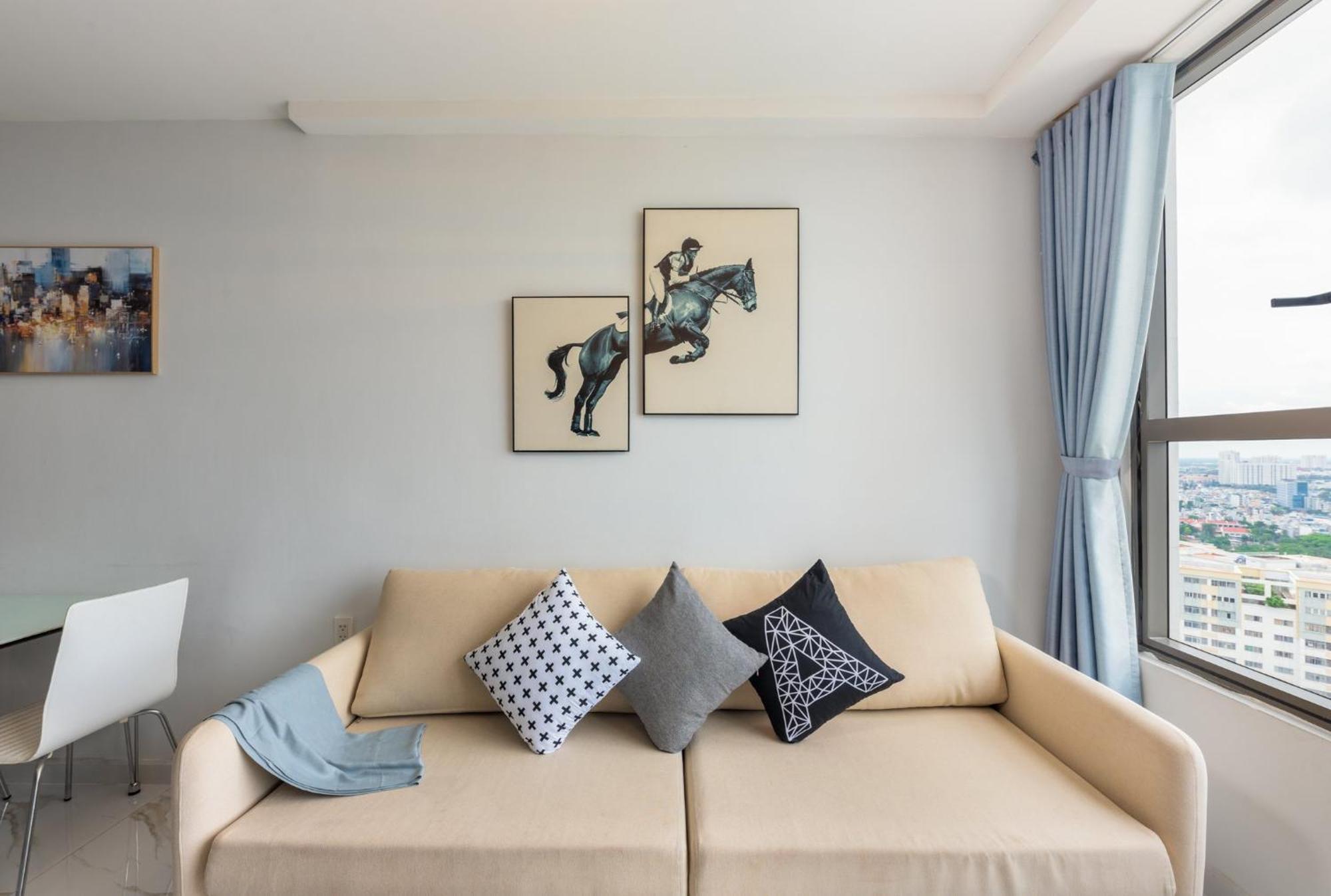 Chau - Infinity Pool- Ben Thanh Apartment Ho Chi Minh City