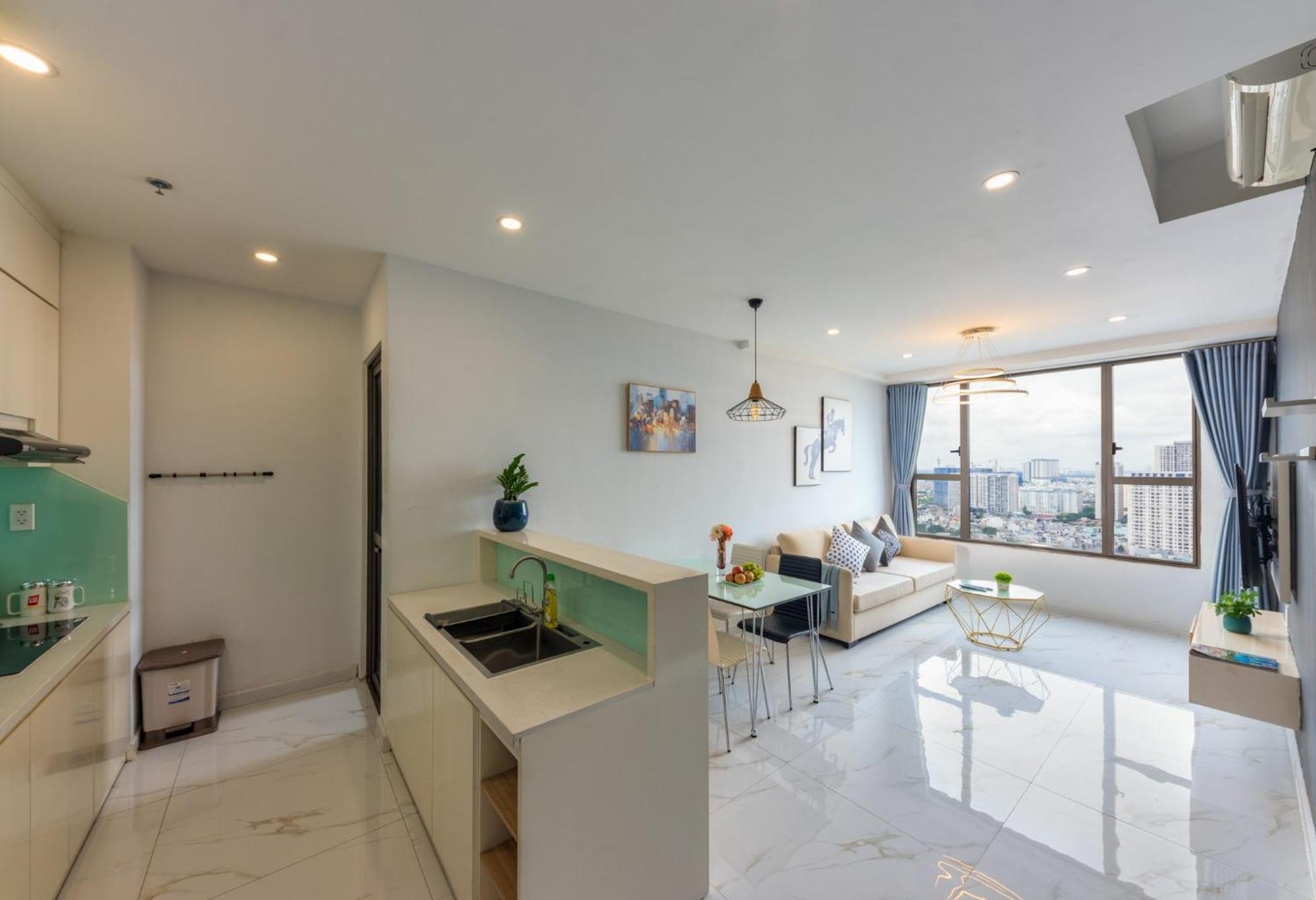 Chau - Infinity Pool- Ben Thanh Apartment