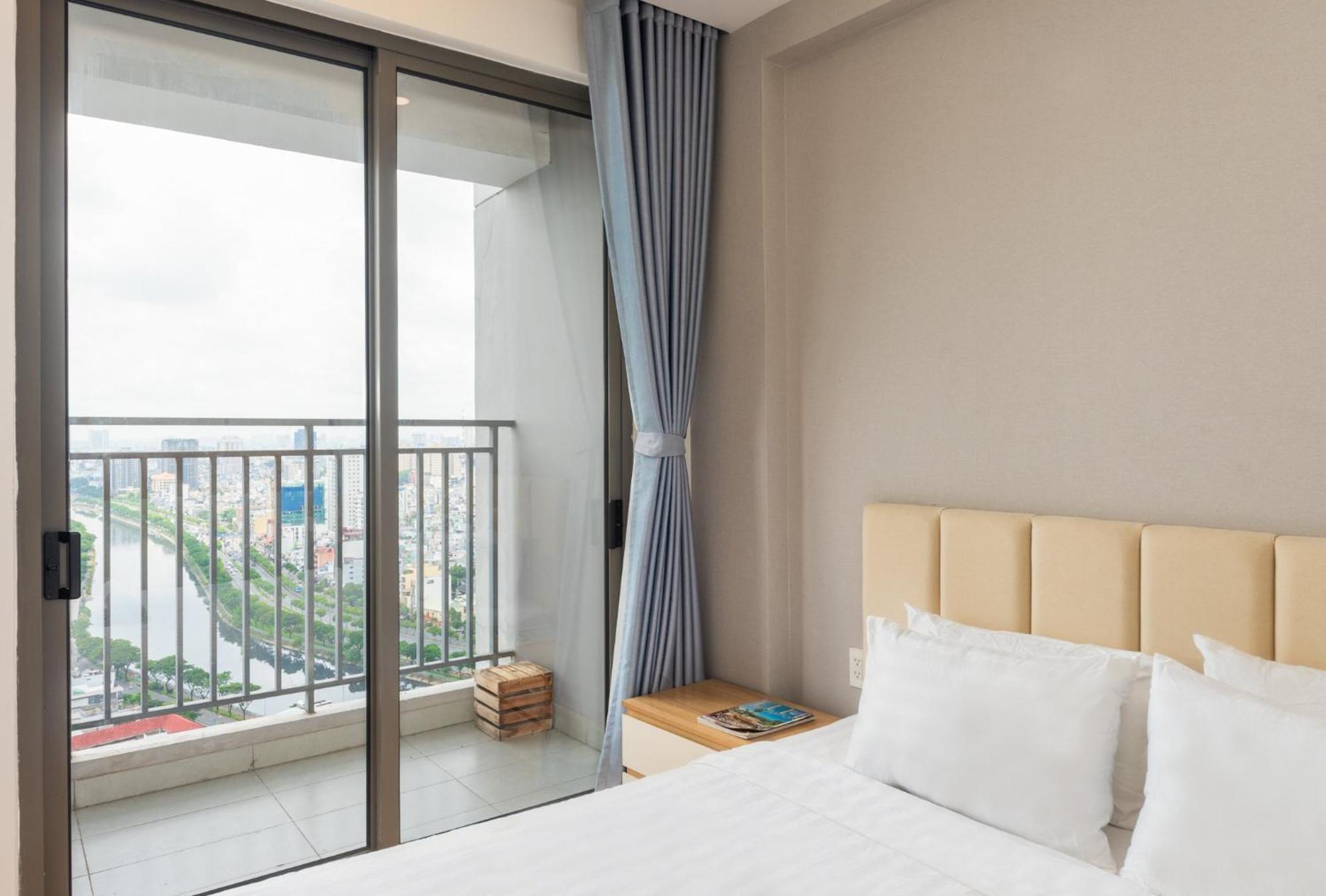 Chau - Infinity Pool- Ben Thanh Apartment *