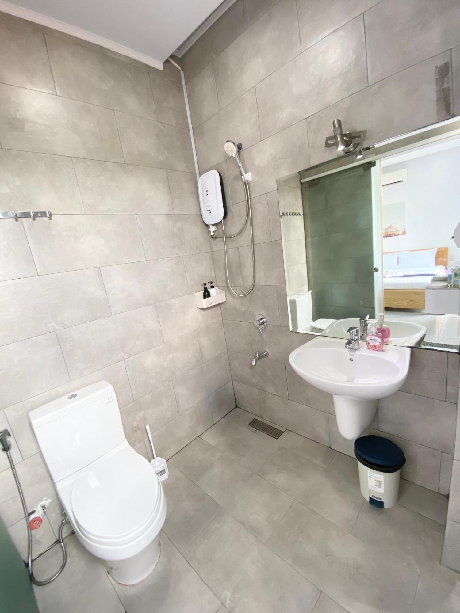 Away Minh Khai - Serviced Aparthotel
