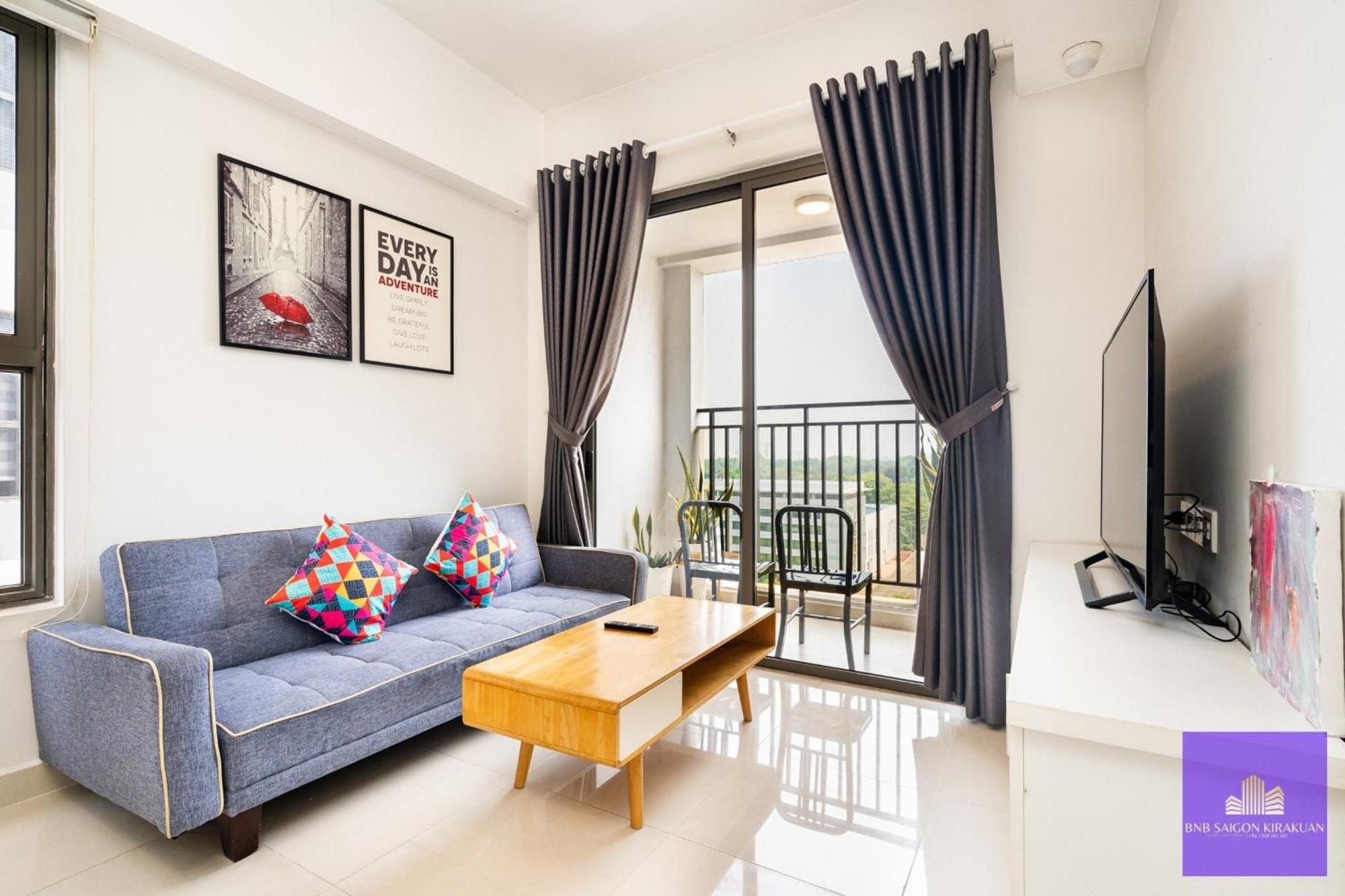 Tan Son Nhat Airport Botanica Premier, 2 Bedrooms, 2 Toilets Luxury Nearby Airport, Free Pool, Free Gym, Bbq Garden