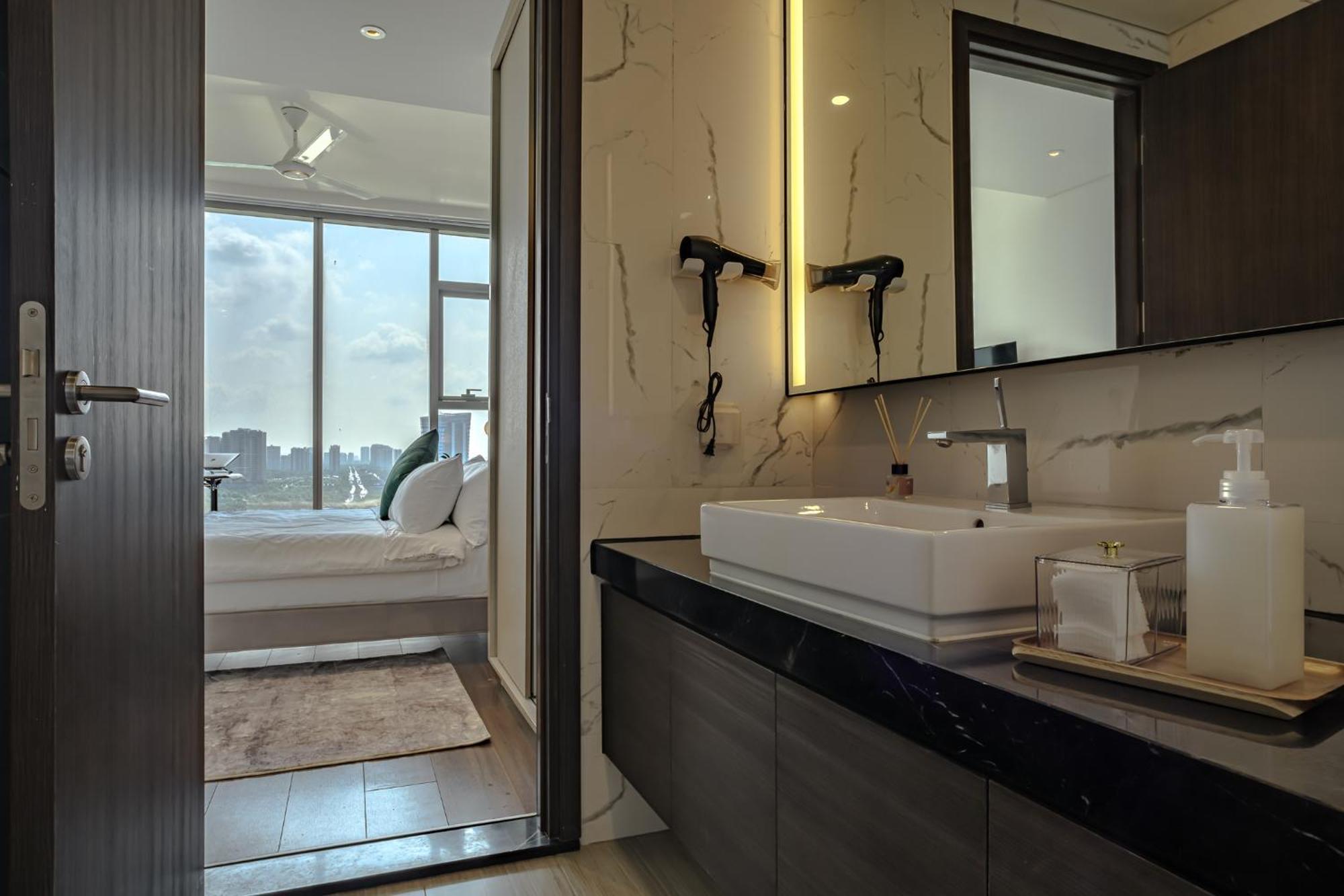 Lux Executive @ Empire By Circadian Ho Chi Minh City