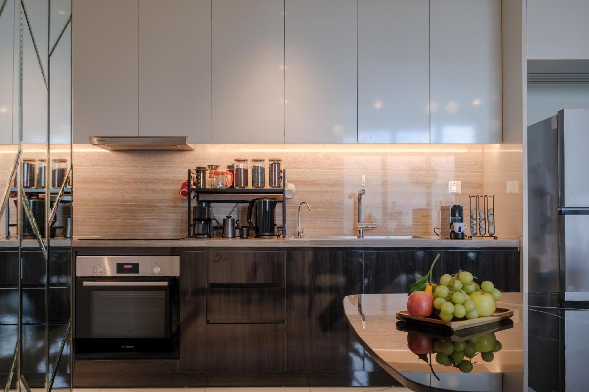 Lux Executive @ Empire By Circadian Apartment