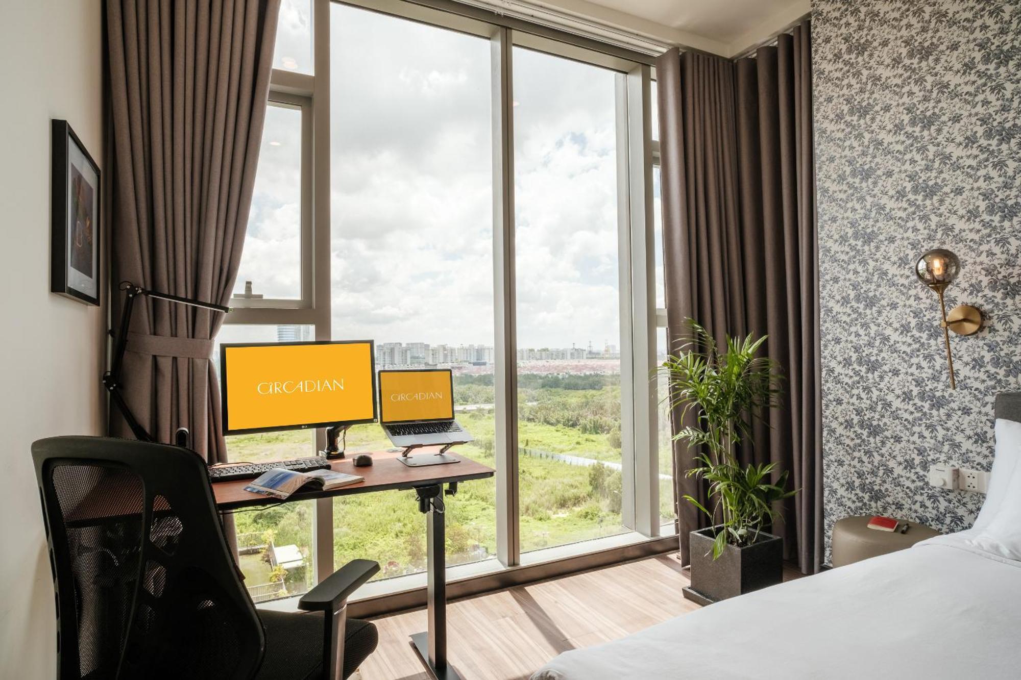 Lux Executive @ Empire By Circadian
