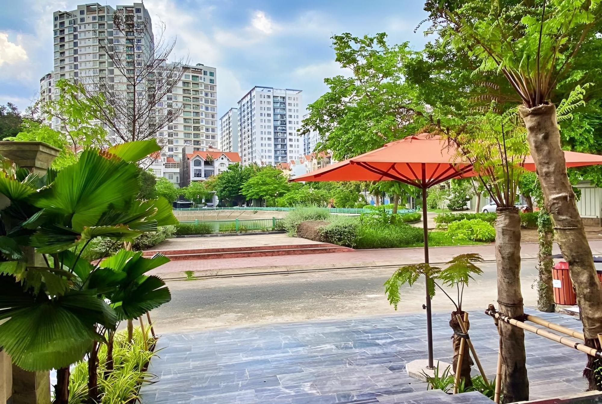Lakeview Park - Private Pool, Bbq, Karaoke Ho Chi Minh City