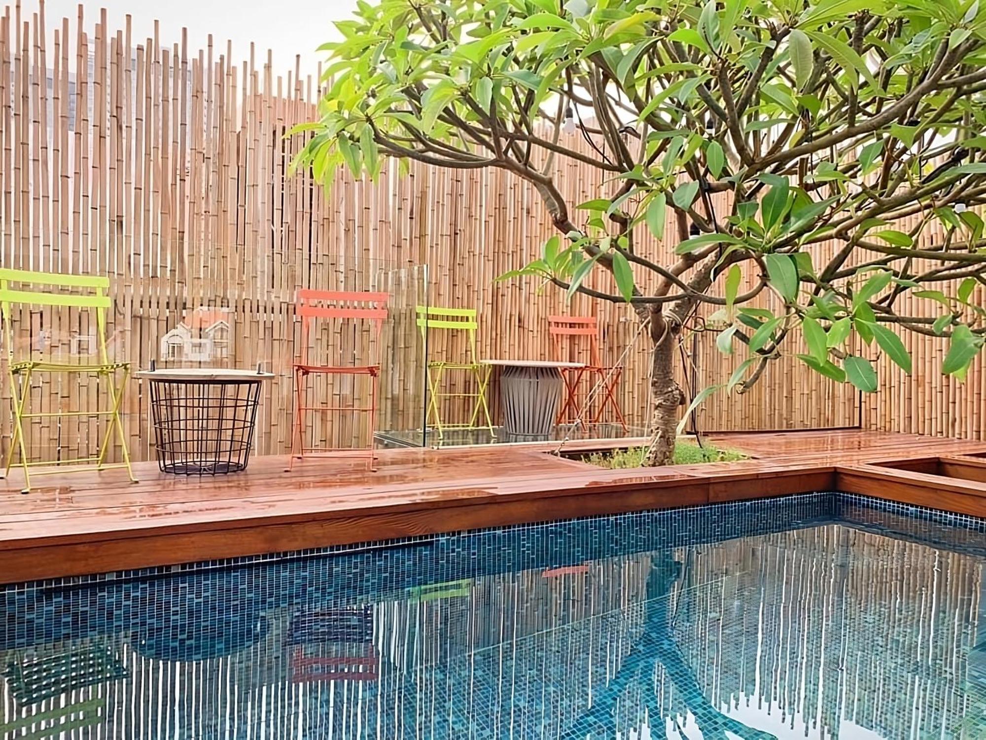 Lakeview Park - Private Pool, Bbq, Karaoke Villa