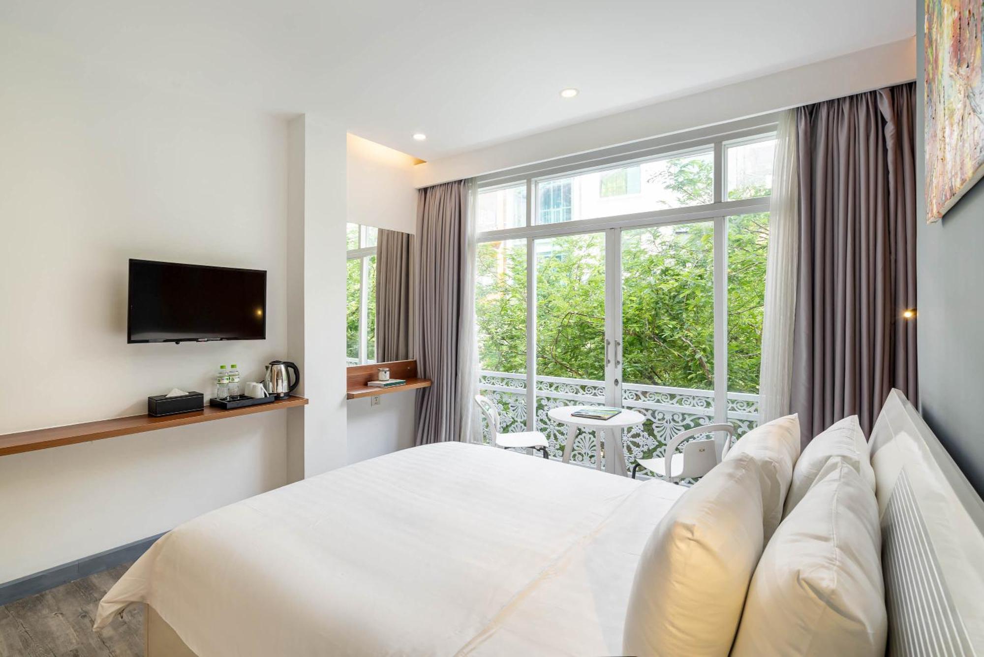 Hotel Ile Parc Saigon 2*