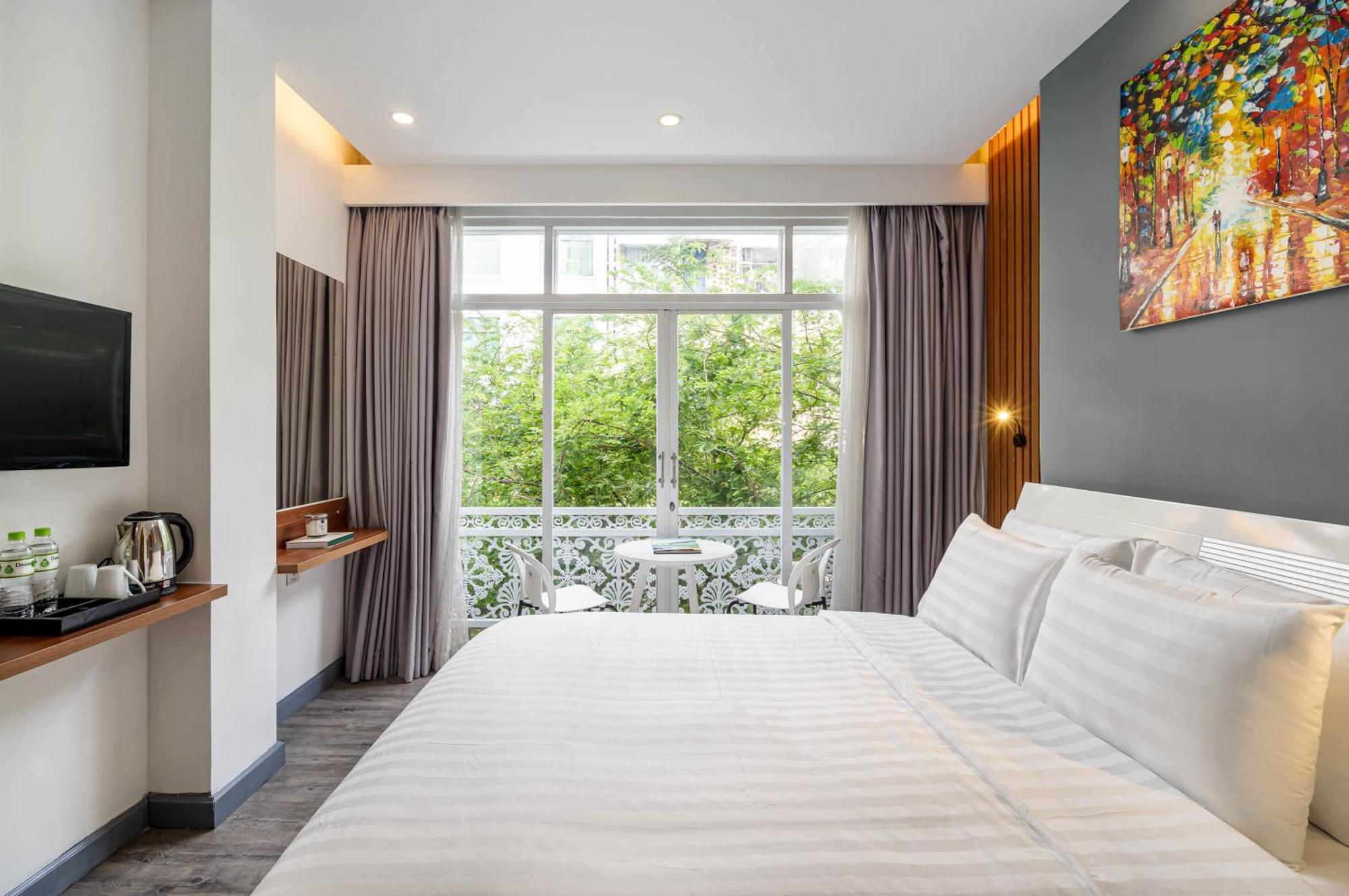 Ile Parc Saigon Hotel