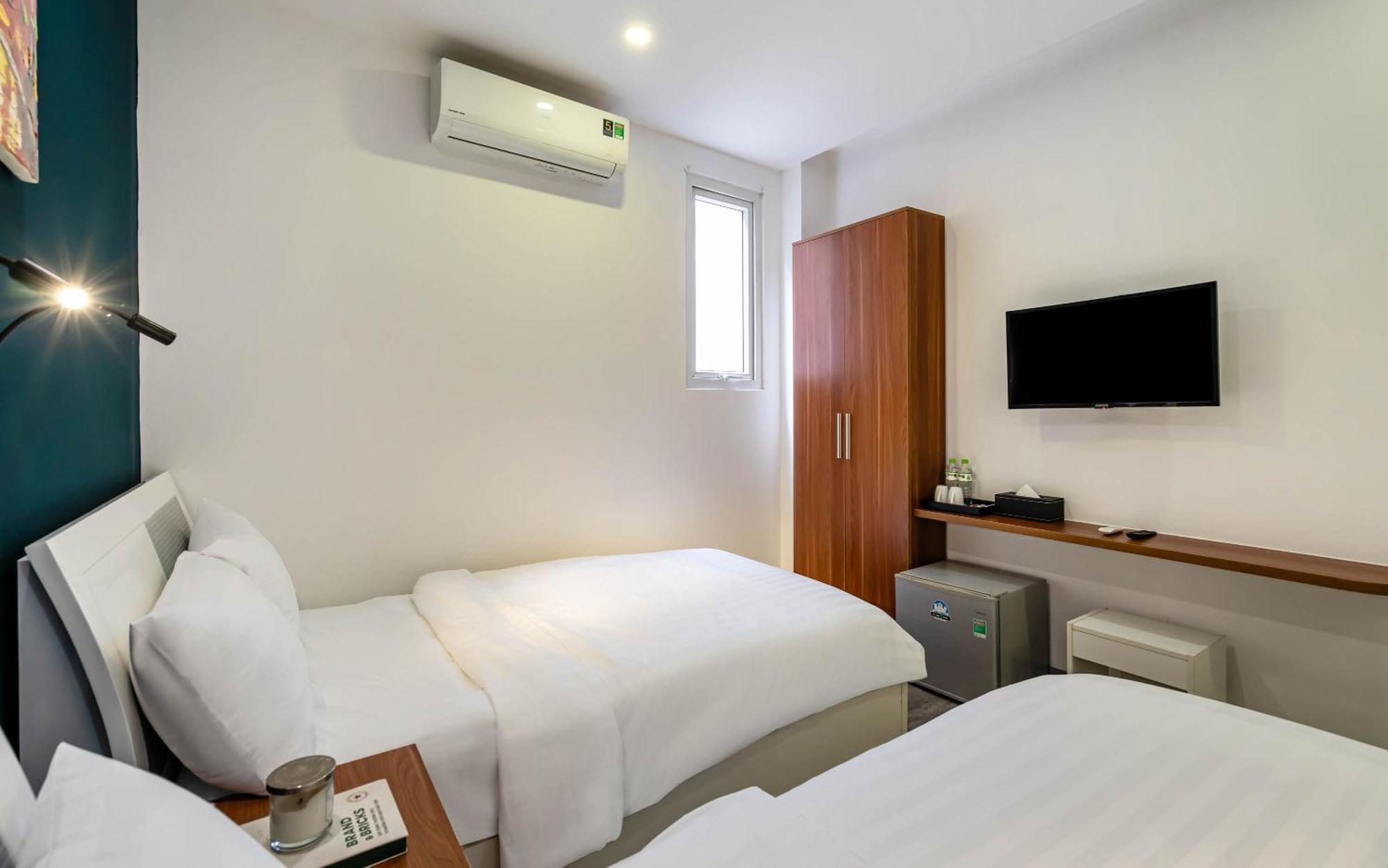 Ile Parc Saigon Hotel 2*