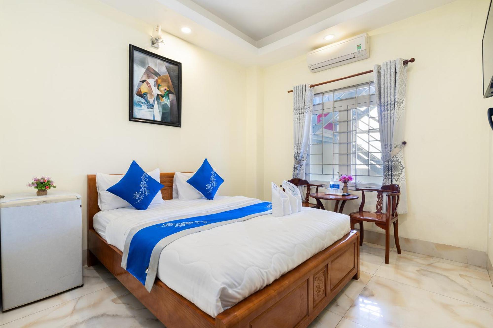 Mai Phuong - Ruby Saigon Hotel 2*