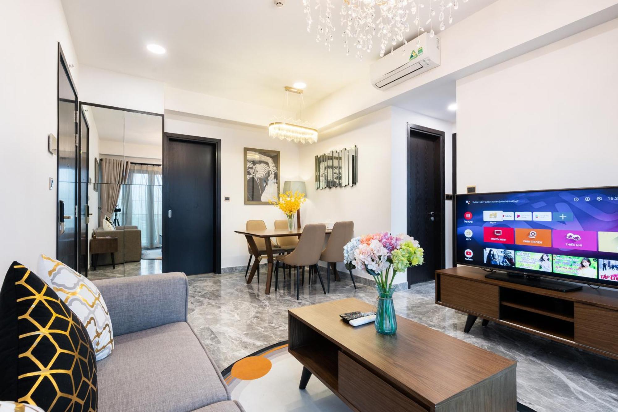 Apartment Luxury Gold 86 : D1- Mension , Rooftop Pool - District 1 *