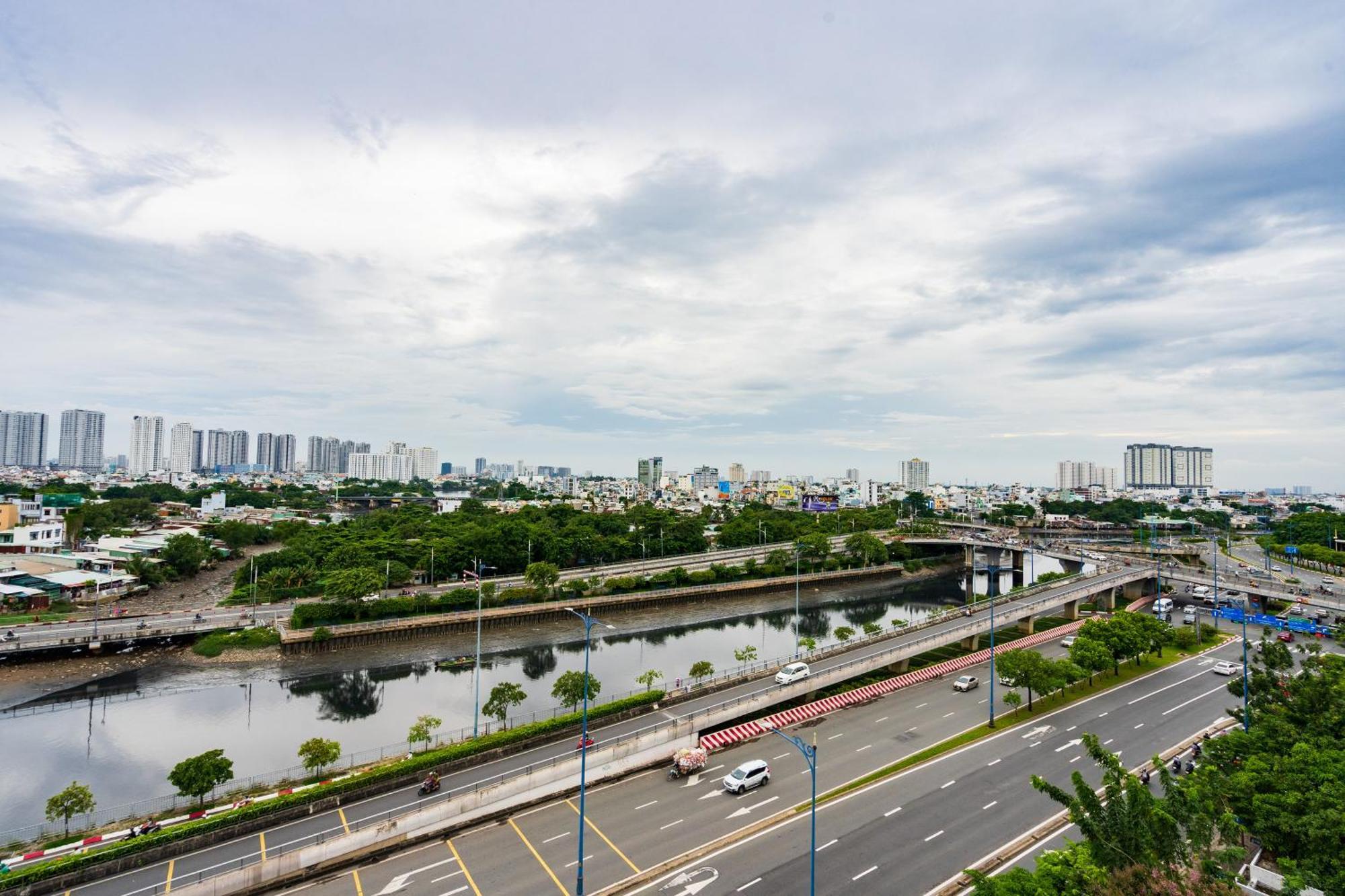 Luxury Gold 86 : D1- Mension , Rooftop Pool - District 1 * Ho Chi Minh City