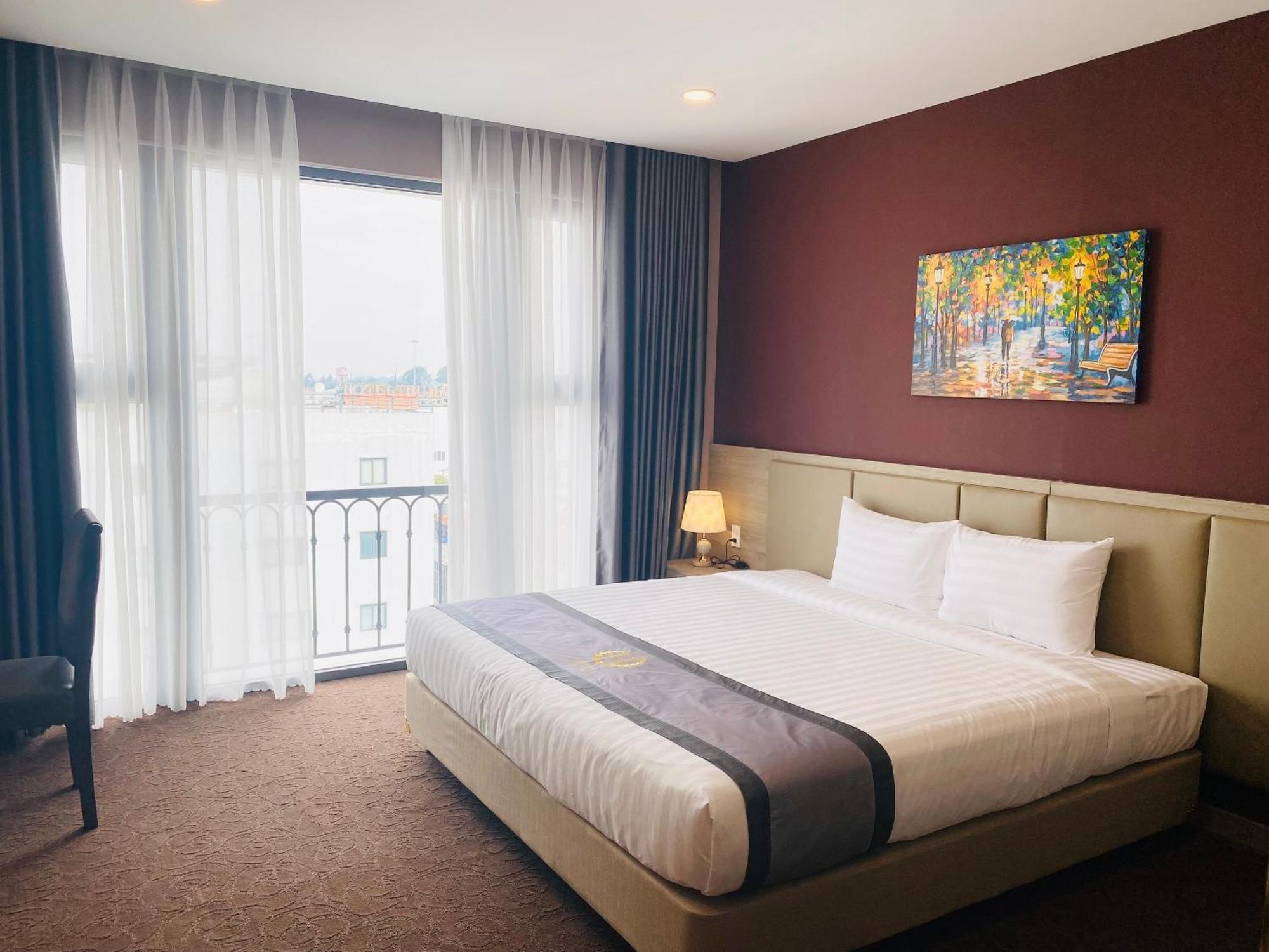 Hera Luxury 4*