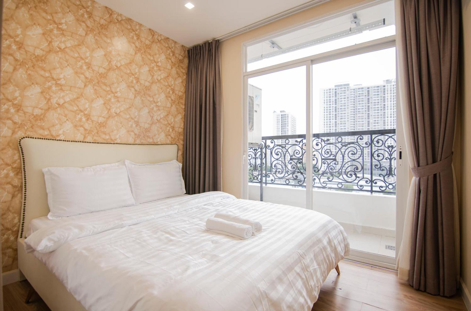 Apartment Le Places The Grand Riverside Saigon