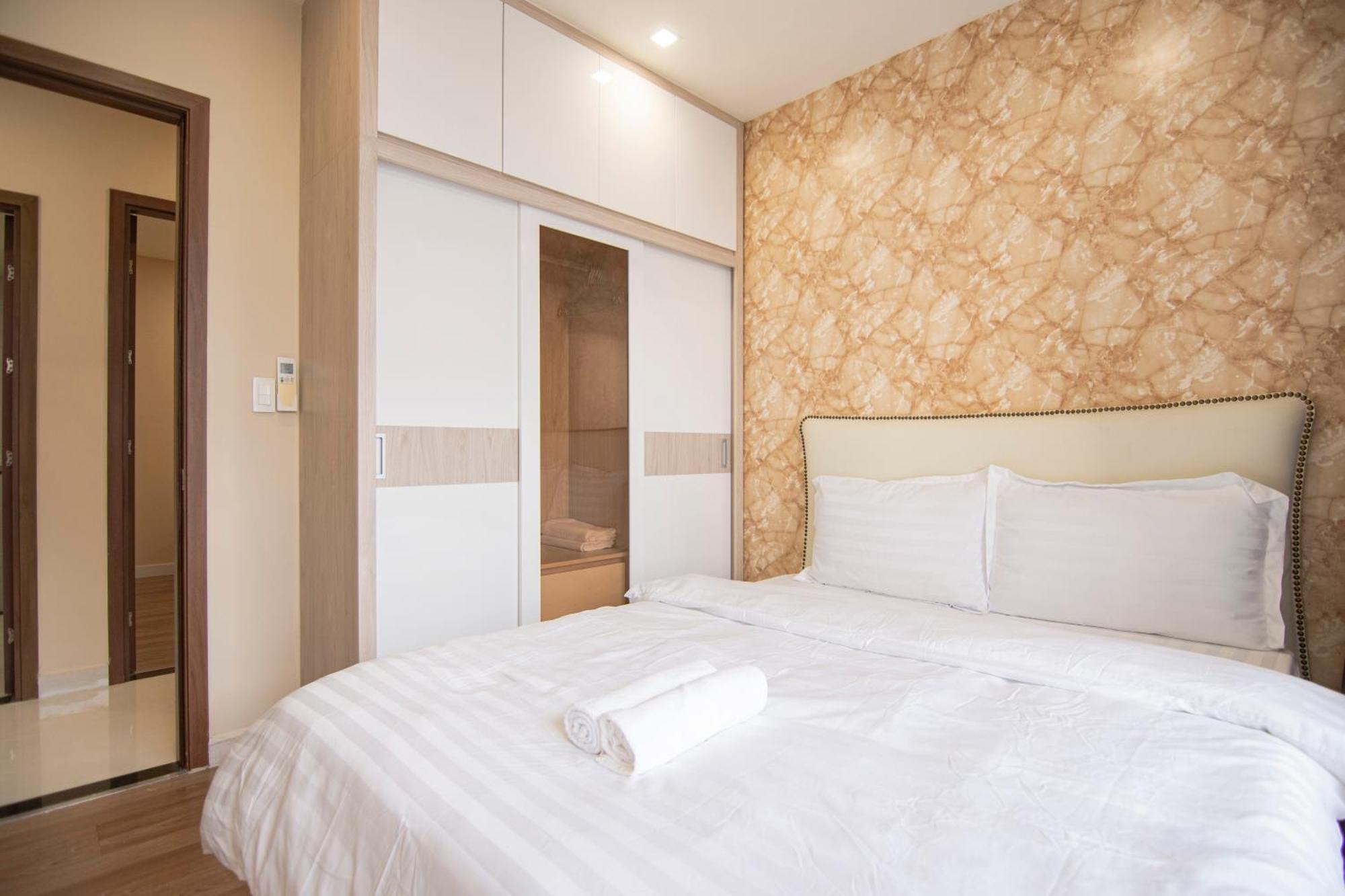 Apartment Le Places The Grand Riverside Saigon