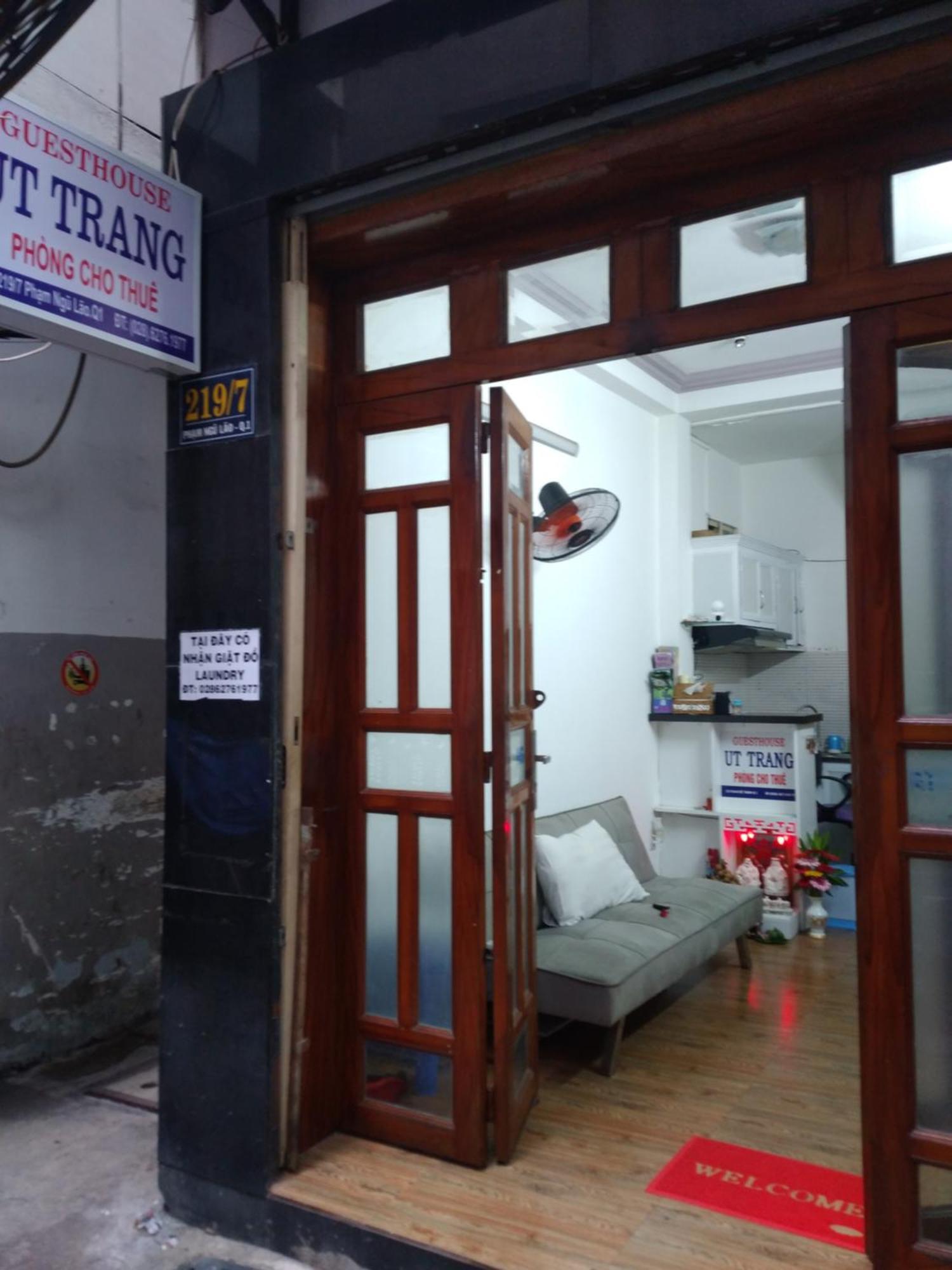 Uttrang Rumah tetamu *