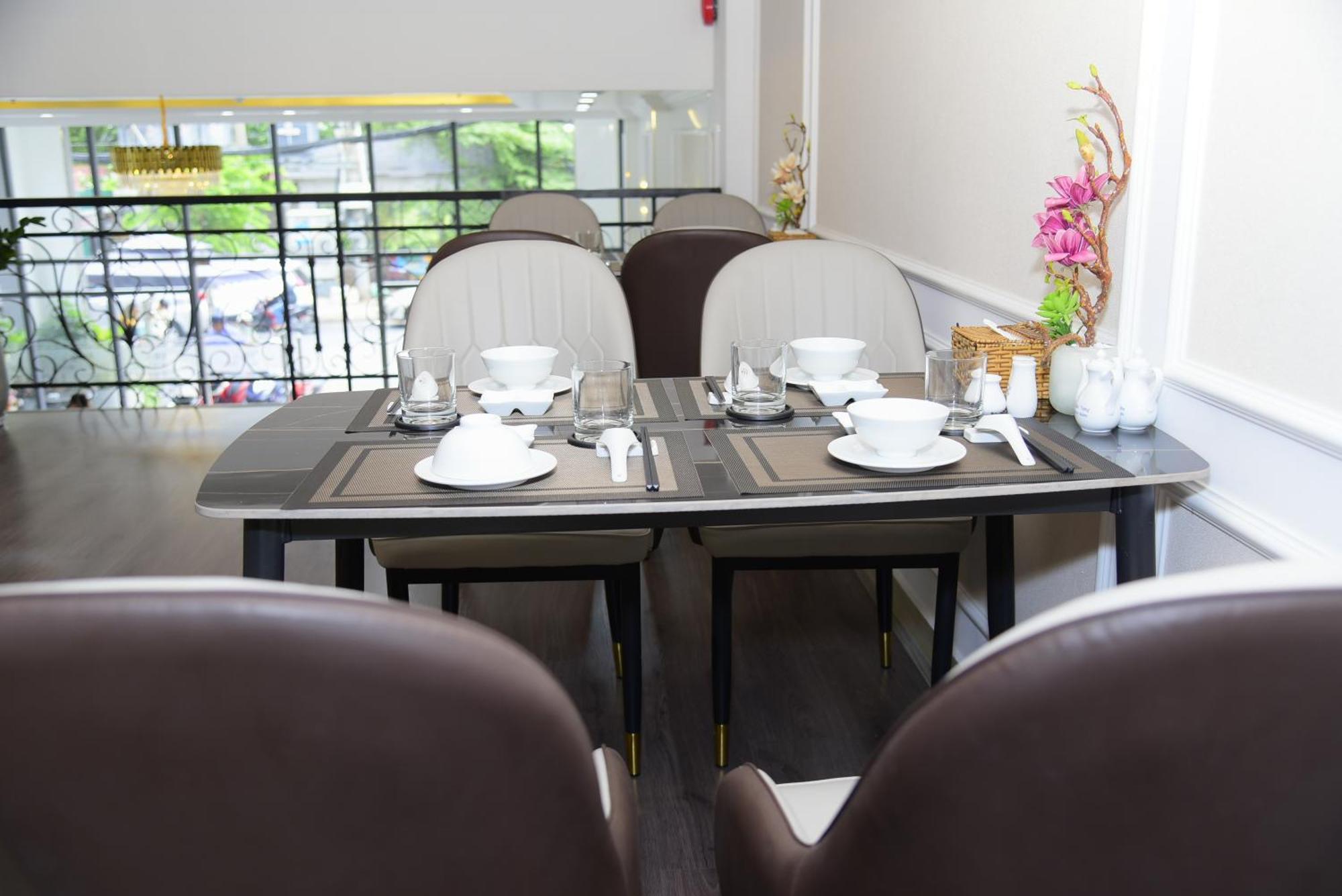 Hera Luxury 4* Ho Chi Minh City