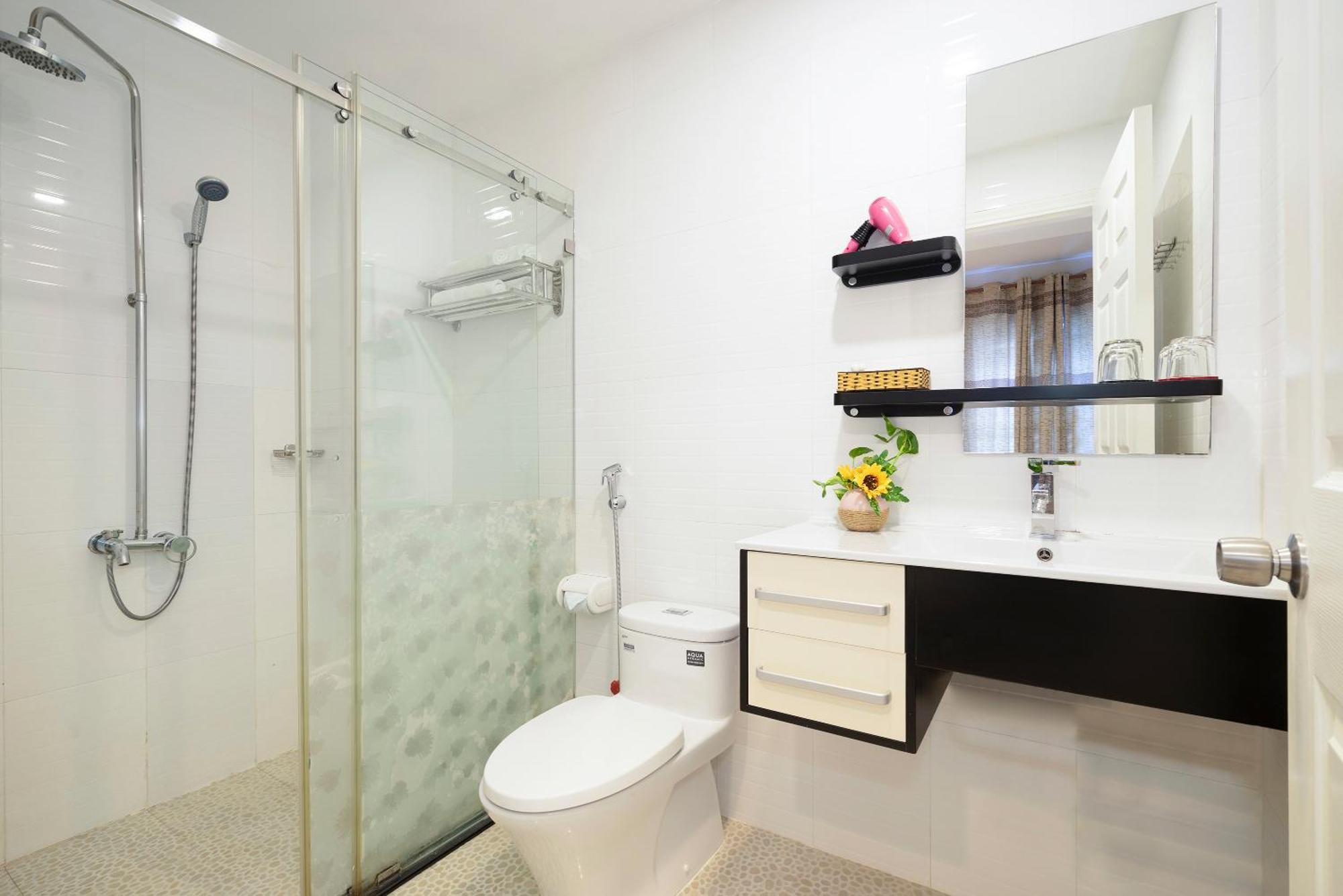 Sunshine Boutique Phu My Hung Hotel