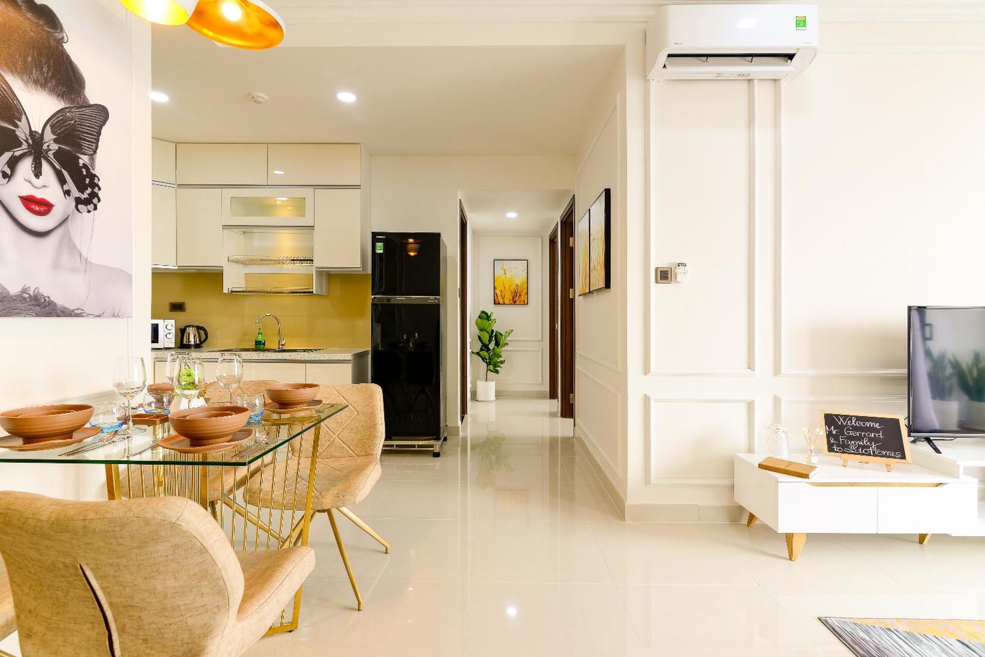Saigon Royal
