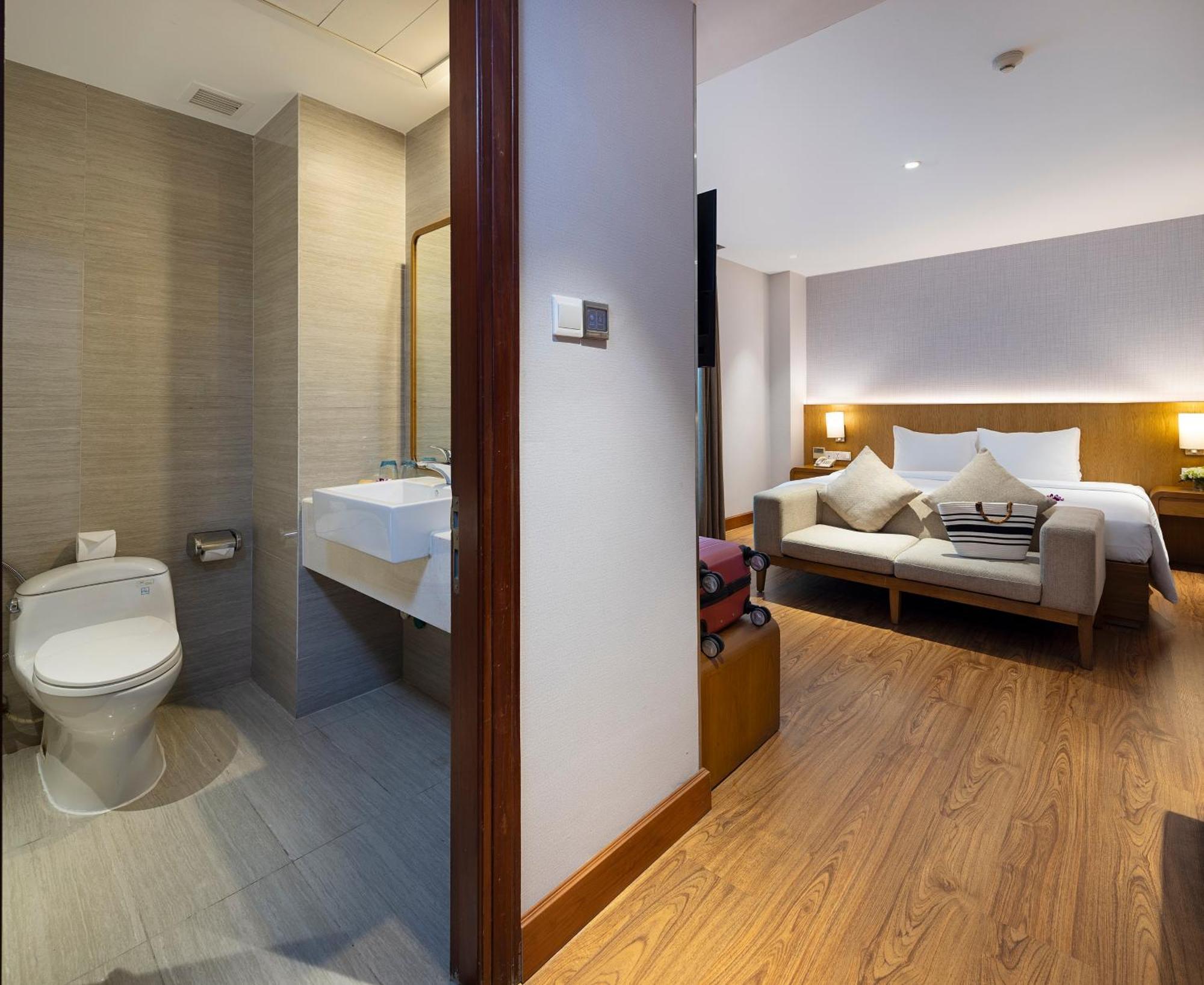 Harmony Saigon & Hotel 4*