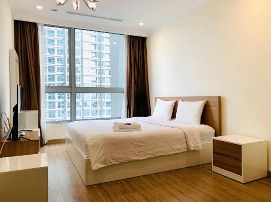 Vinhomes Central Park Sunland Can Ho Apartment Ho Chi Minh City