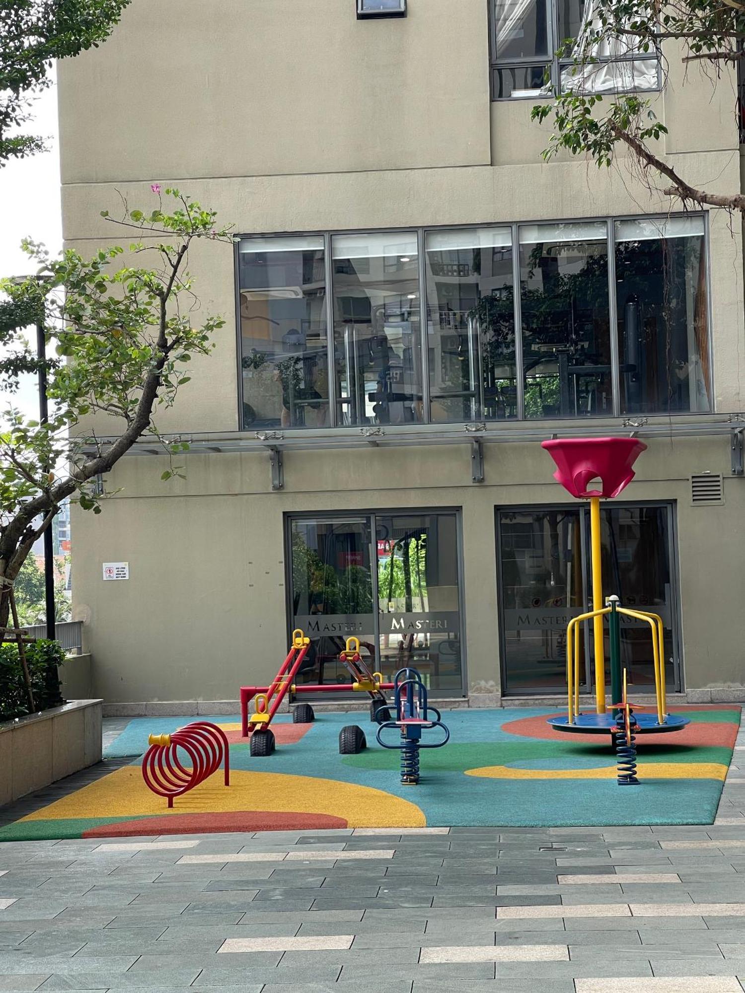 Hhomes - Cozy 2 Bedroom & Pool Gym At Masteri Thao Dien D2 Pangsapuri *