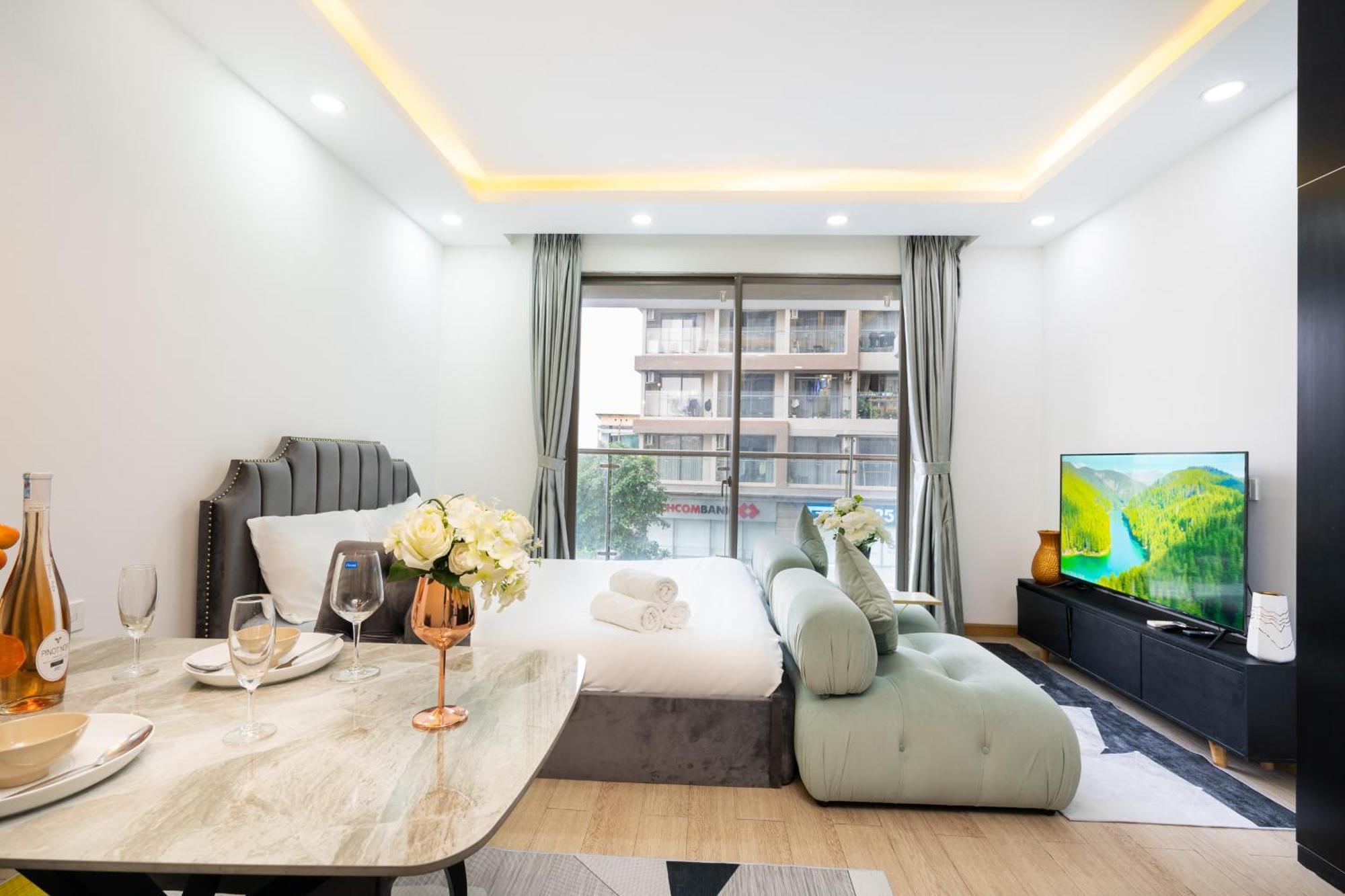 Genius Millennium Free Pool Apartment *