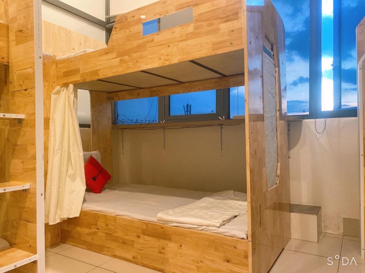 Rita - San Bay Tan Son Nhat- Airport,canh Benh Vien Tam Anh, San Quan Khu 7 3* TP. Hồ Chí Minh