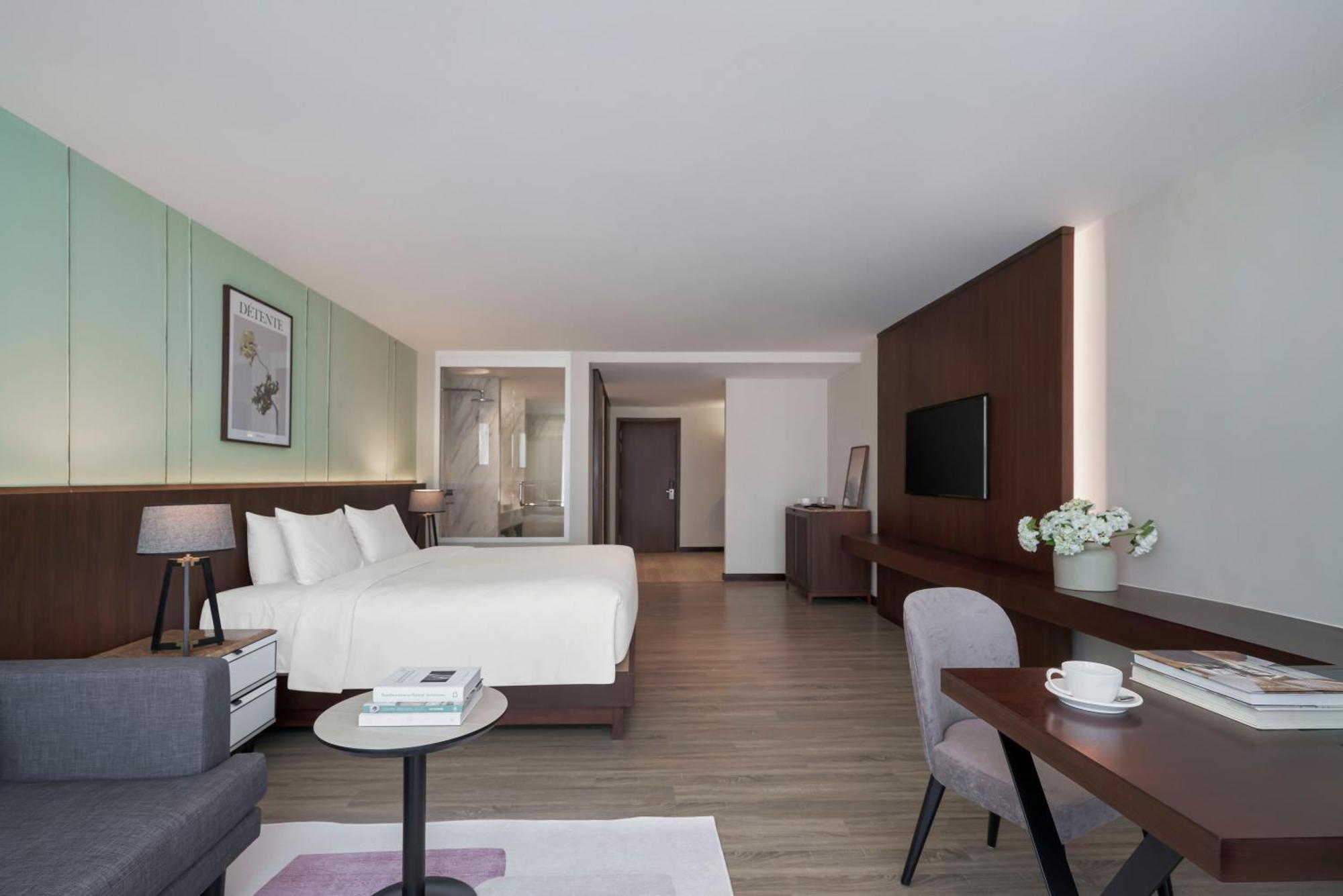 Signature By M Village Le Thanh Ton Hotel 5*