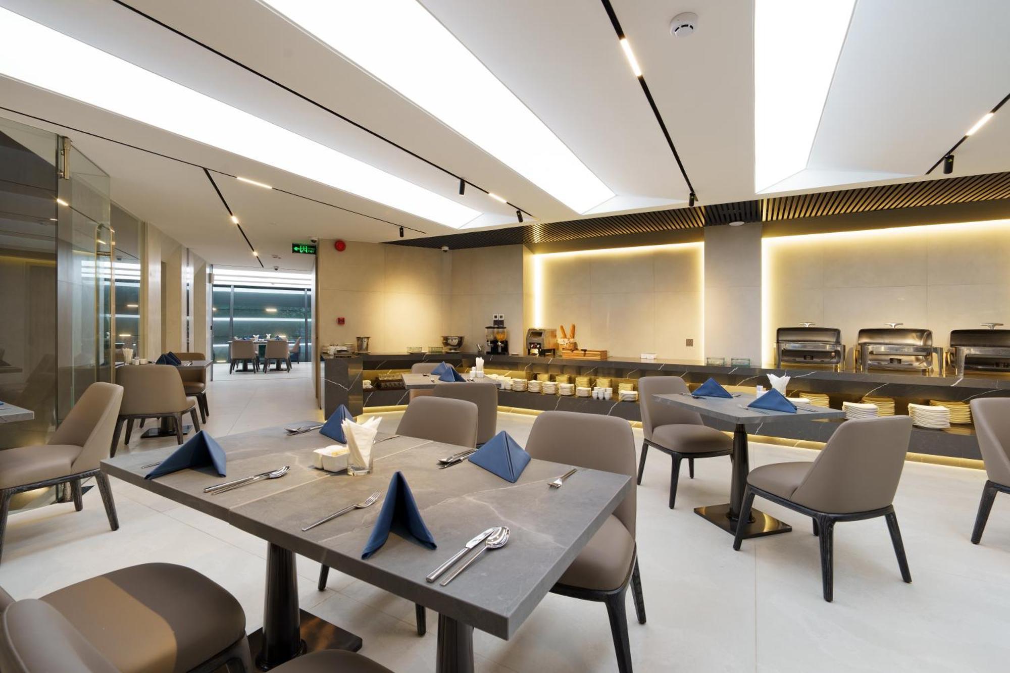 M Saigon Hotel 4*