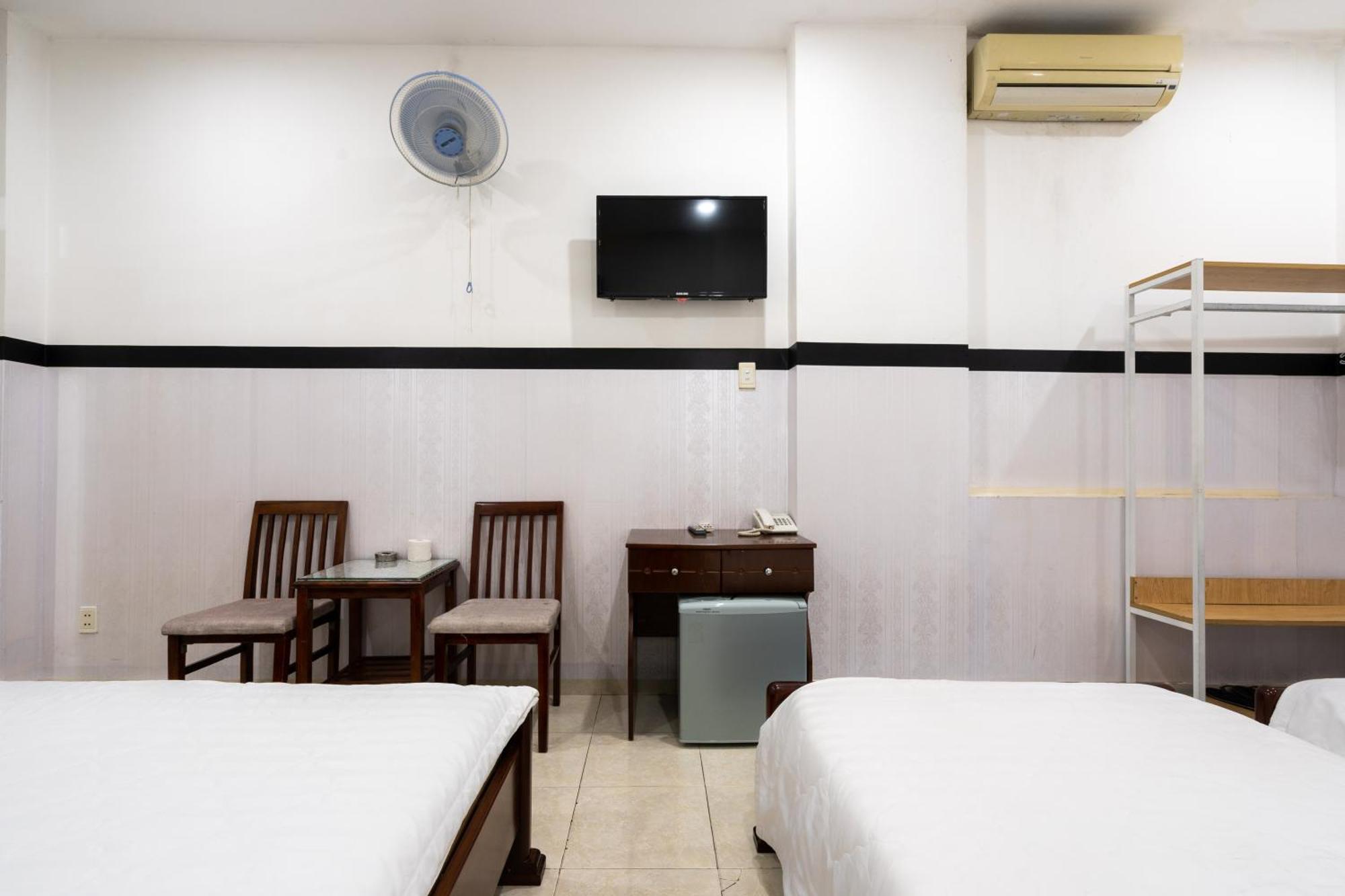 Lam Son Hotel *