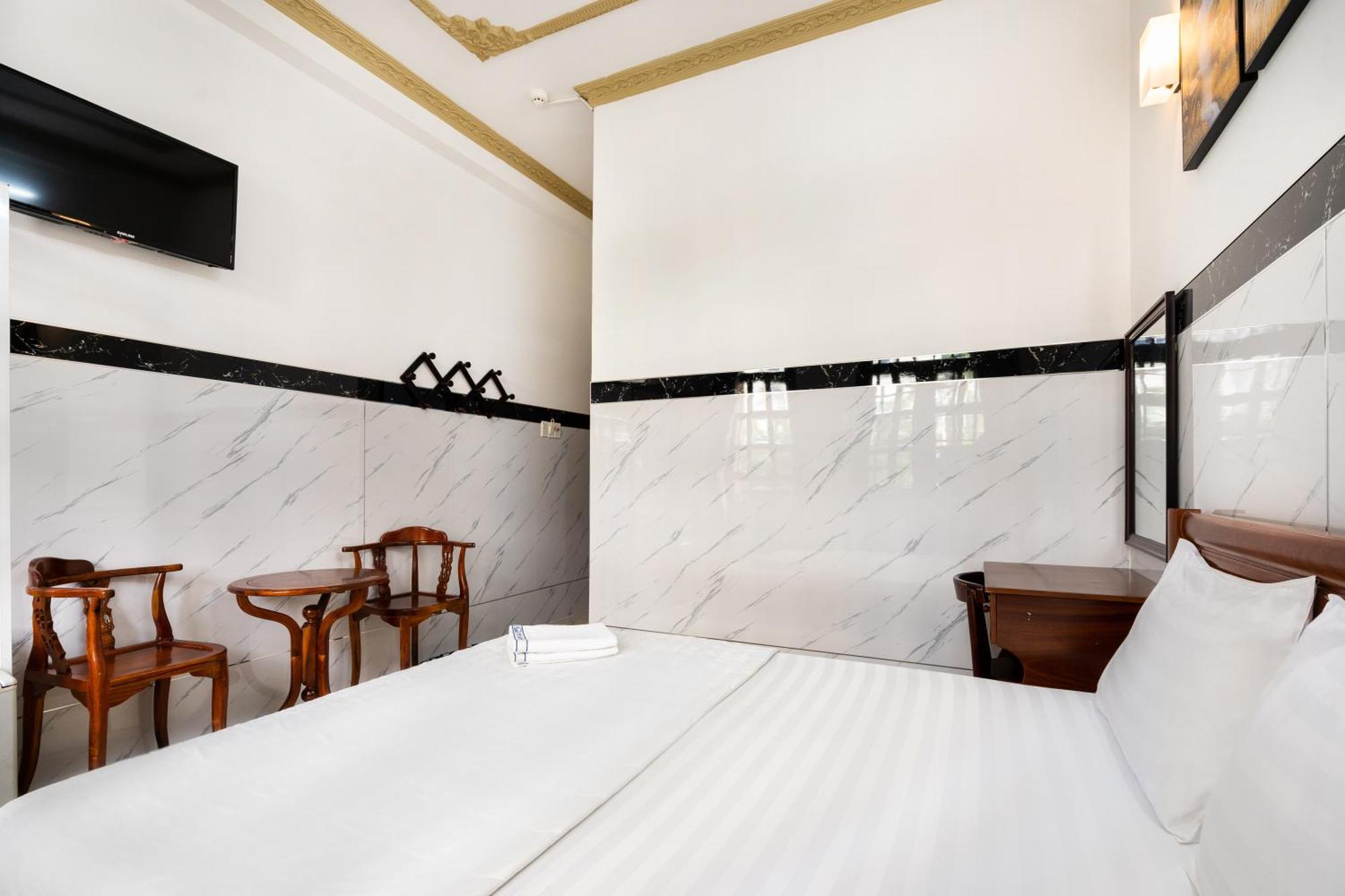 Lam Son Hotel Ho Chi Minh City