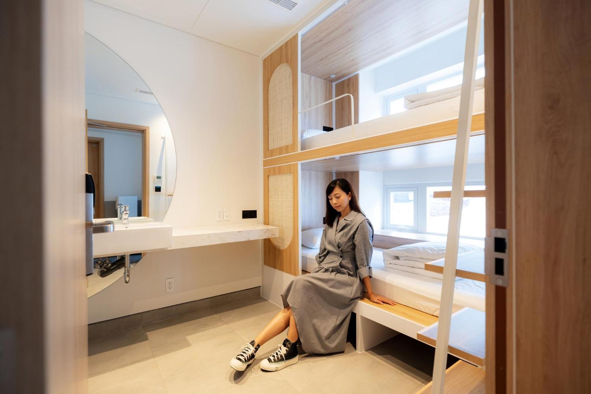 Hotel Meander Saigon