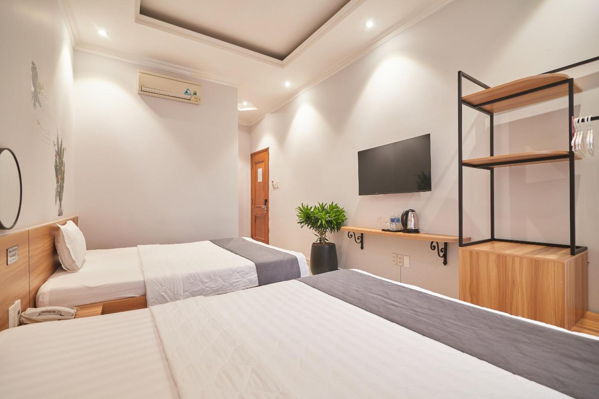 Bin Bin 2 - Near Him Lam D7 * Ho Chi Minh City