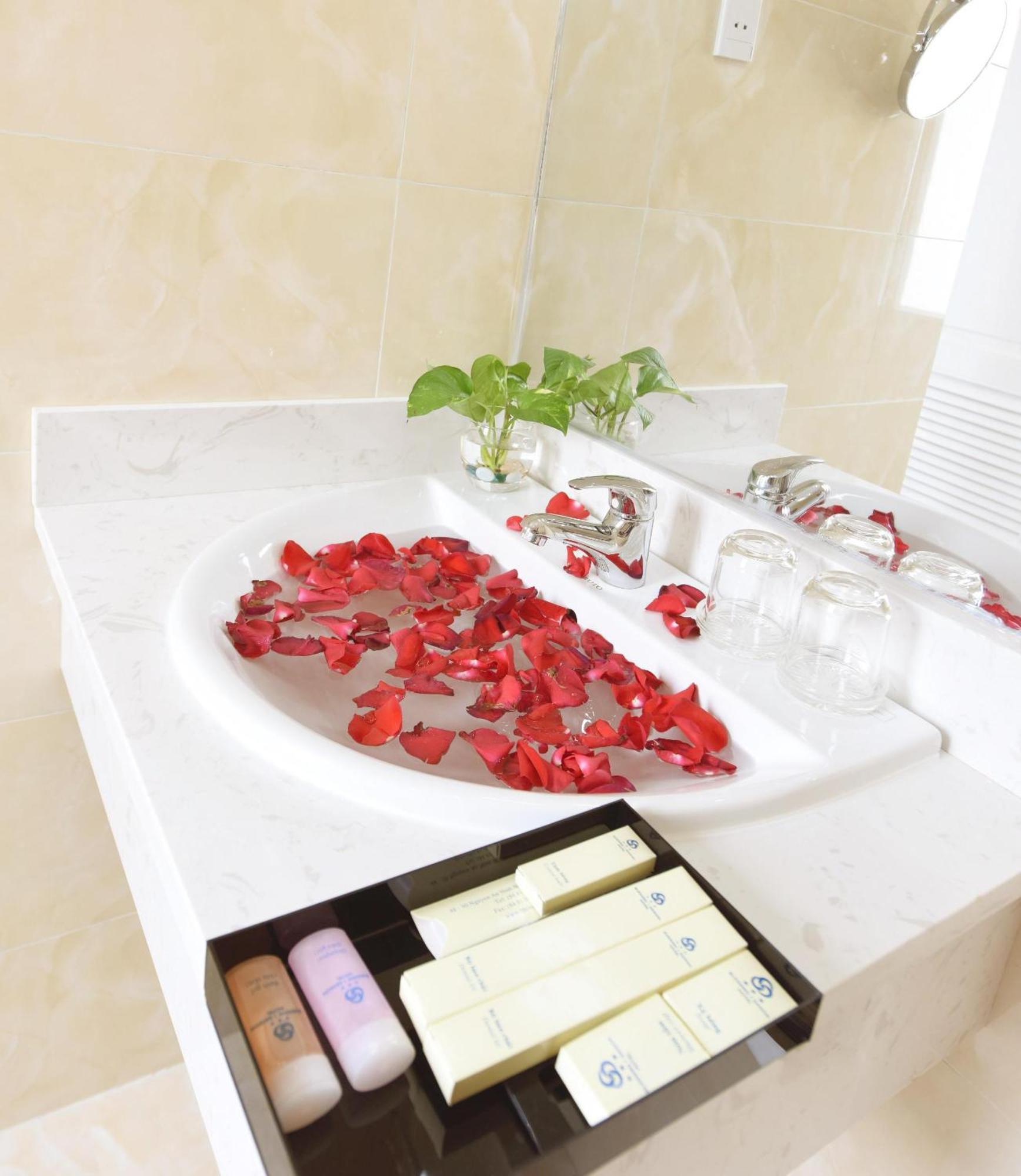 Khách sạn Ruby Saigon Hotel&suite Ben Thanh