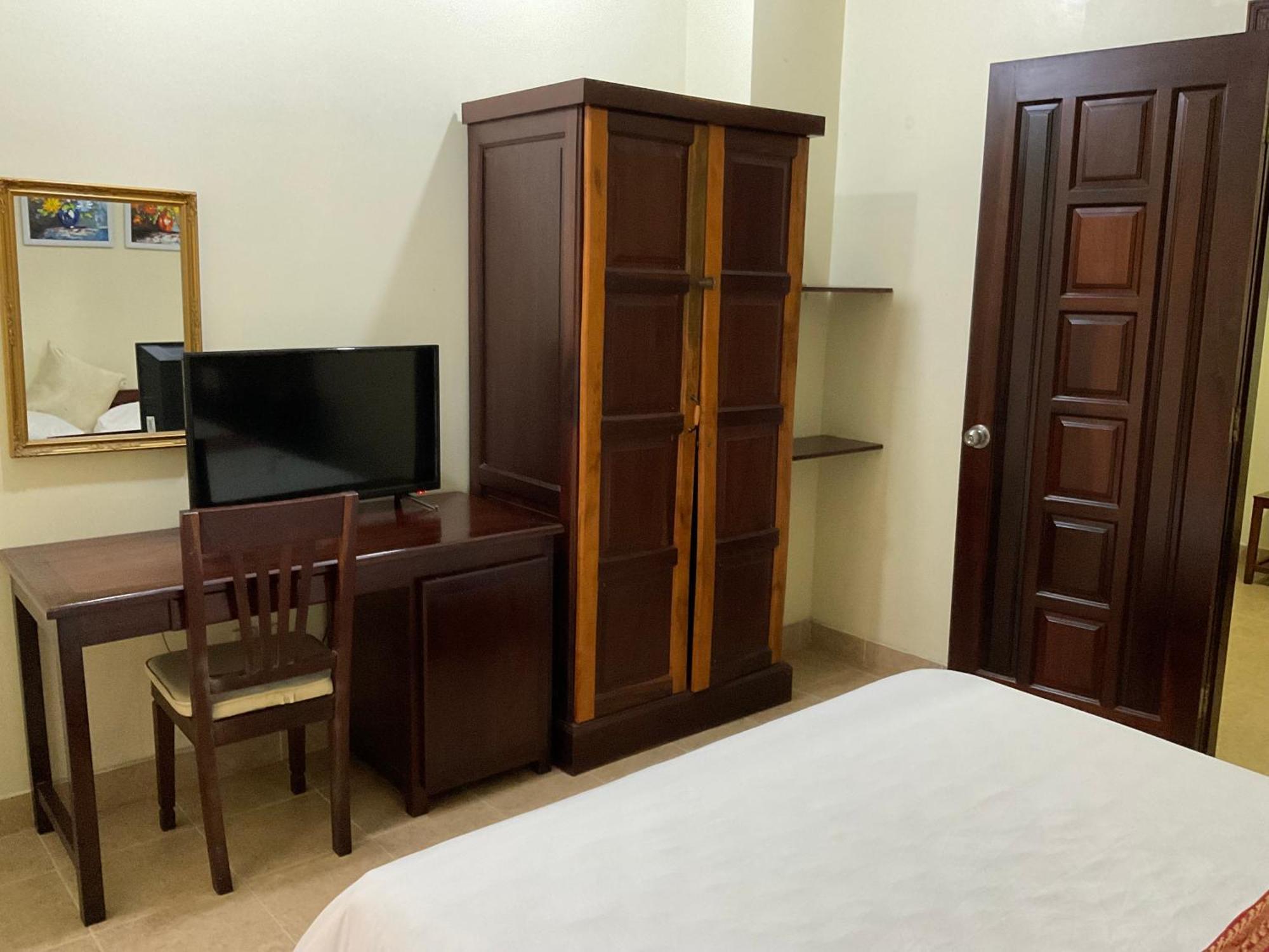 Hotel Khach San Minh Chau - Hoa Hung 2*